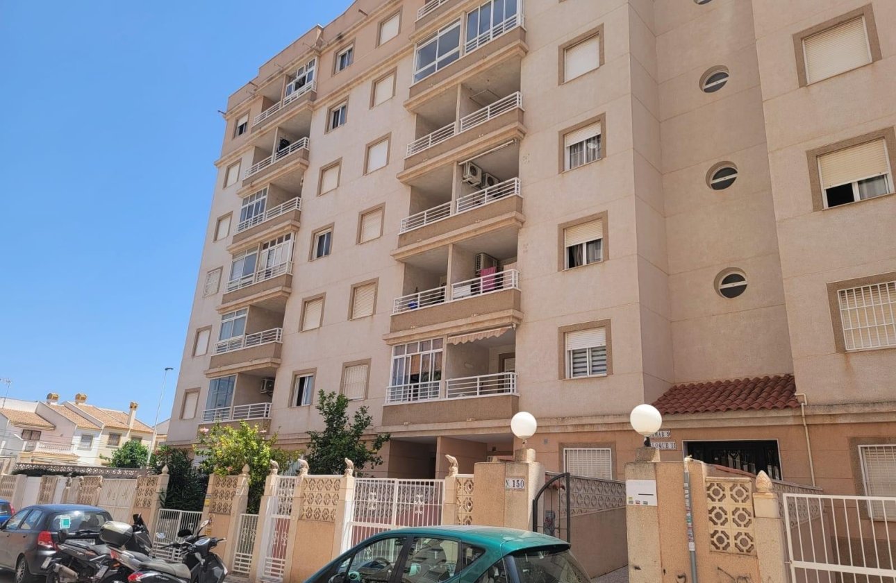 Herverkoop - Appartement -
Torrevieja - Nueva Torrevieja