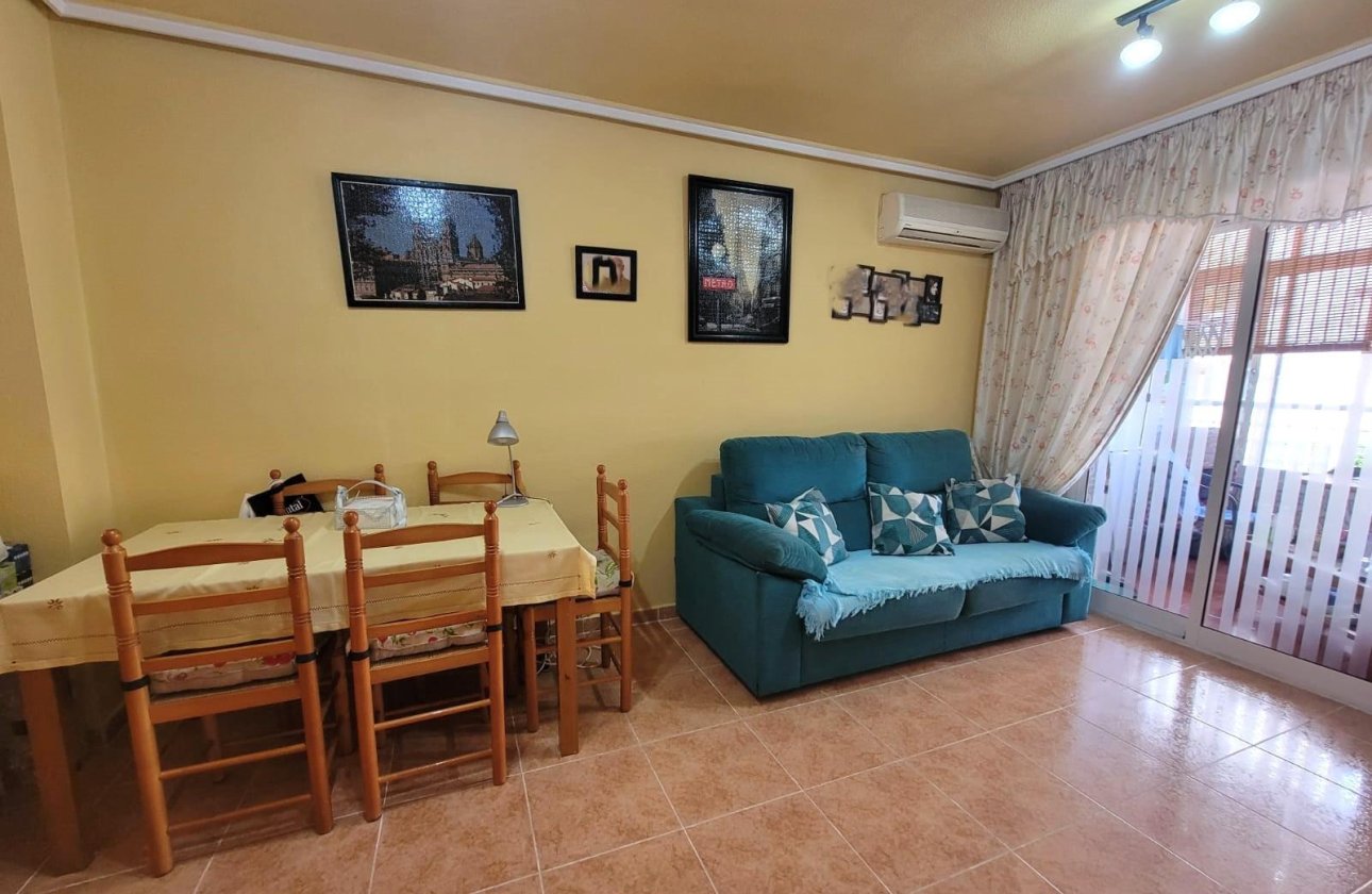 Herverkoop - Appartement -
Torrevieja - Nueva Torrevieja
