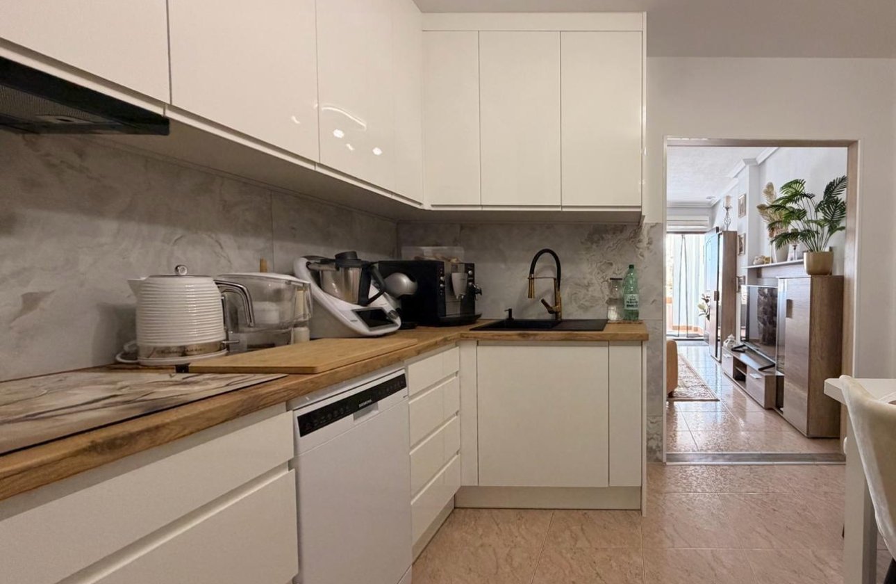 Herverkoop - Appartement -
Torrevieja - Nueva Torrevieja