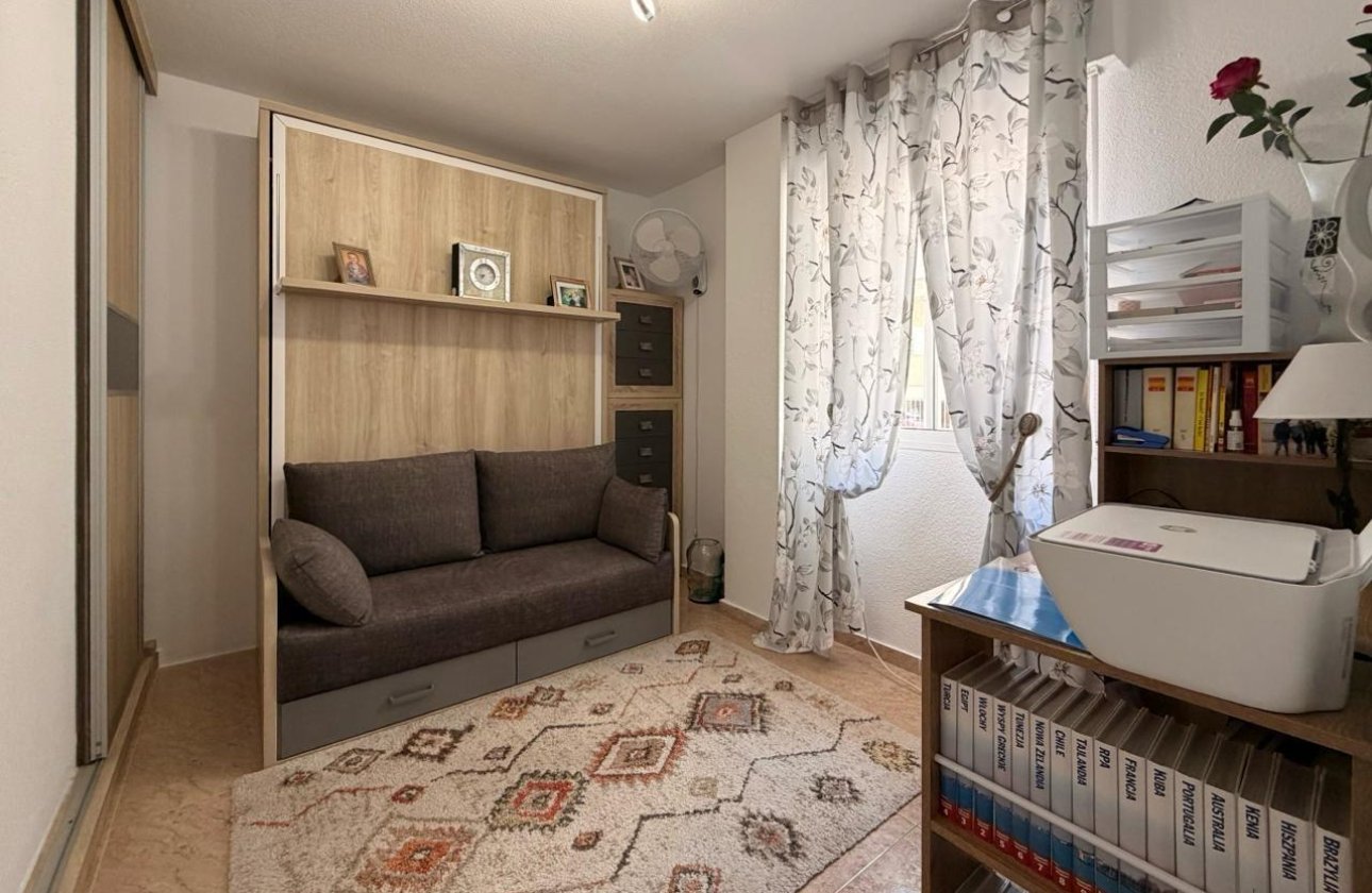 Herverkoop - Appartement -
Torrevieja - Nueva Torrevieja