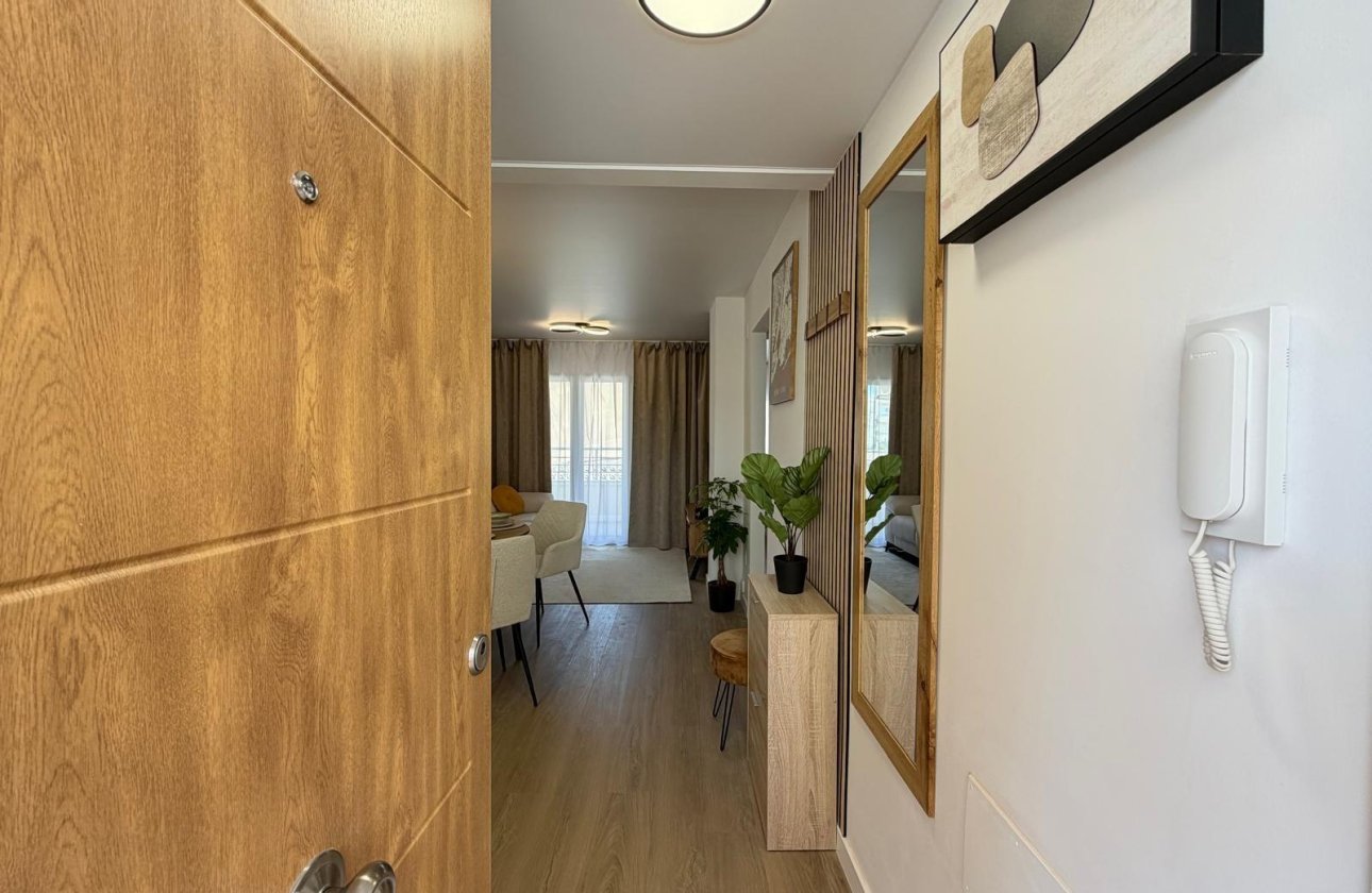 Herverkoop - Appartement -
Torrevieja - Nueva Torrevieja