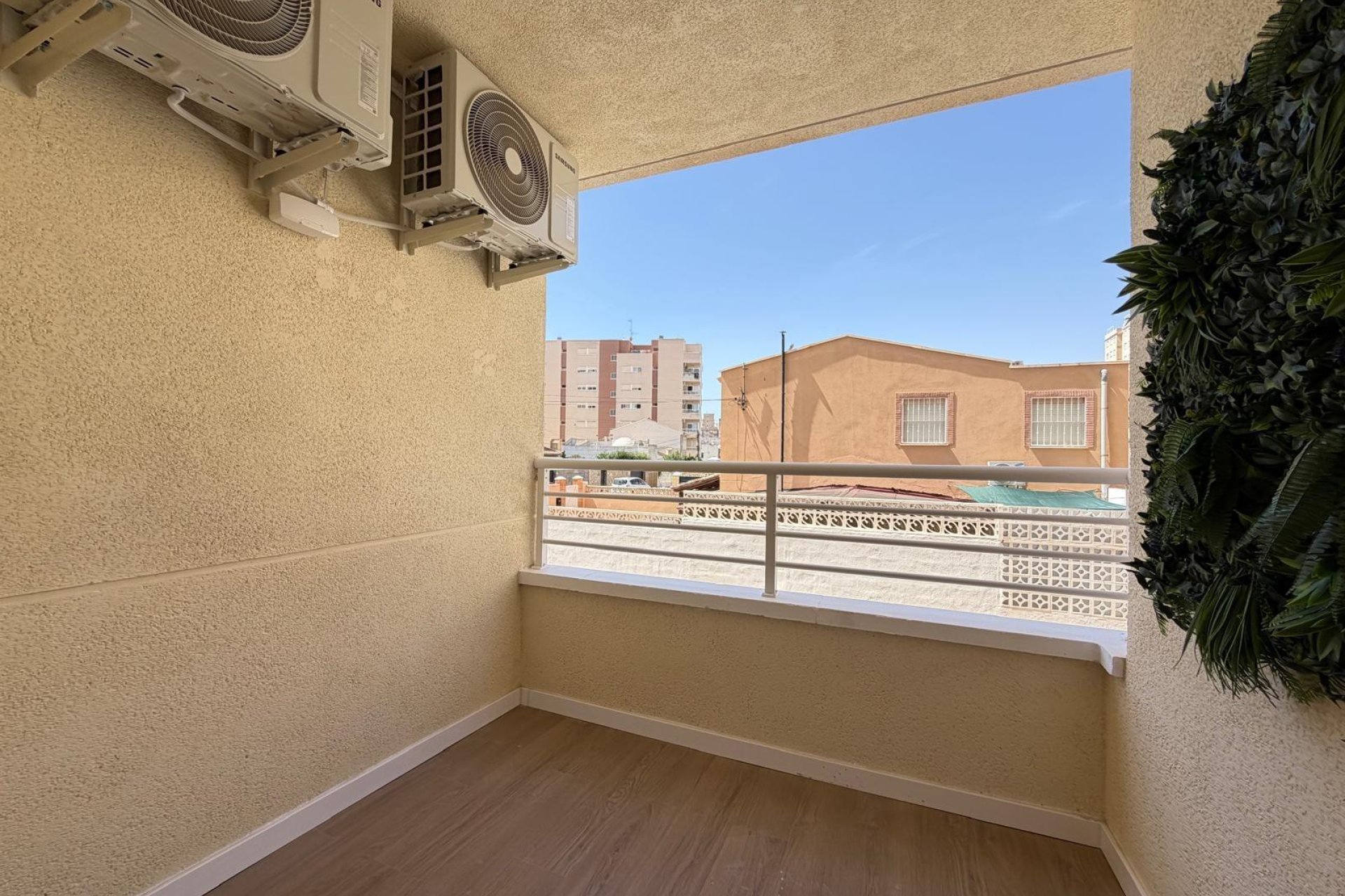 Herverkoop - Appartement -
Torrevieja - Nueva Torrevieja