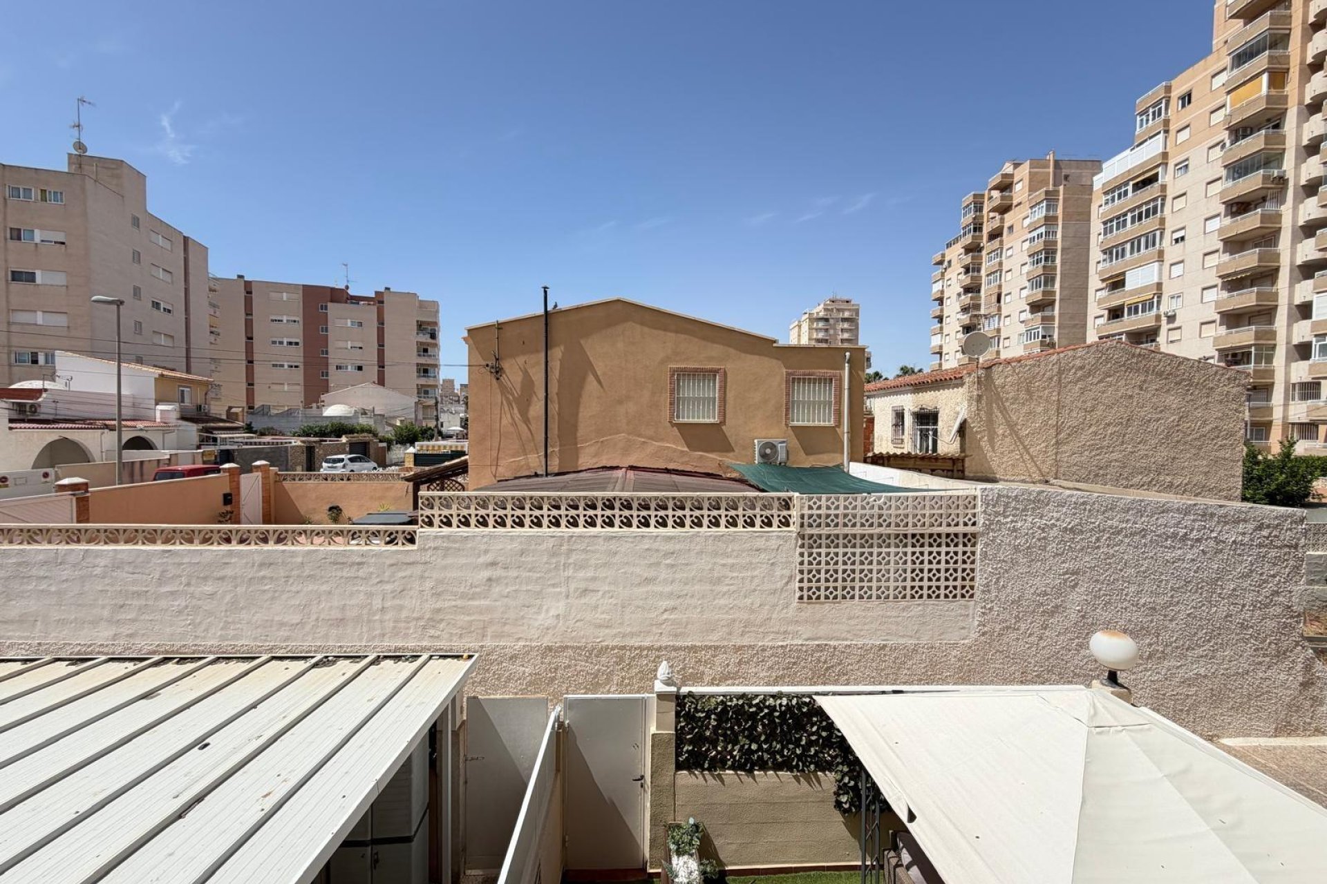Herverkoop - Appartement -
Torrevieja - Nueva Torrevieja