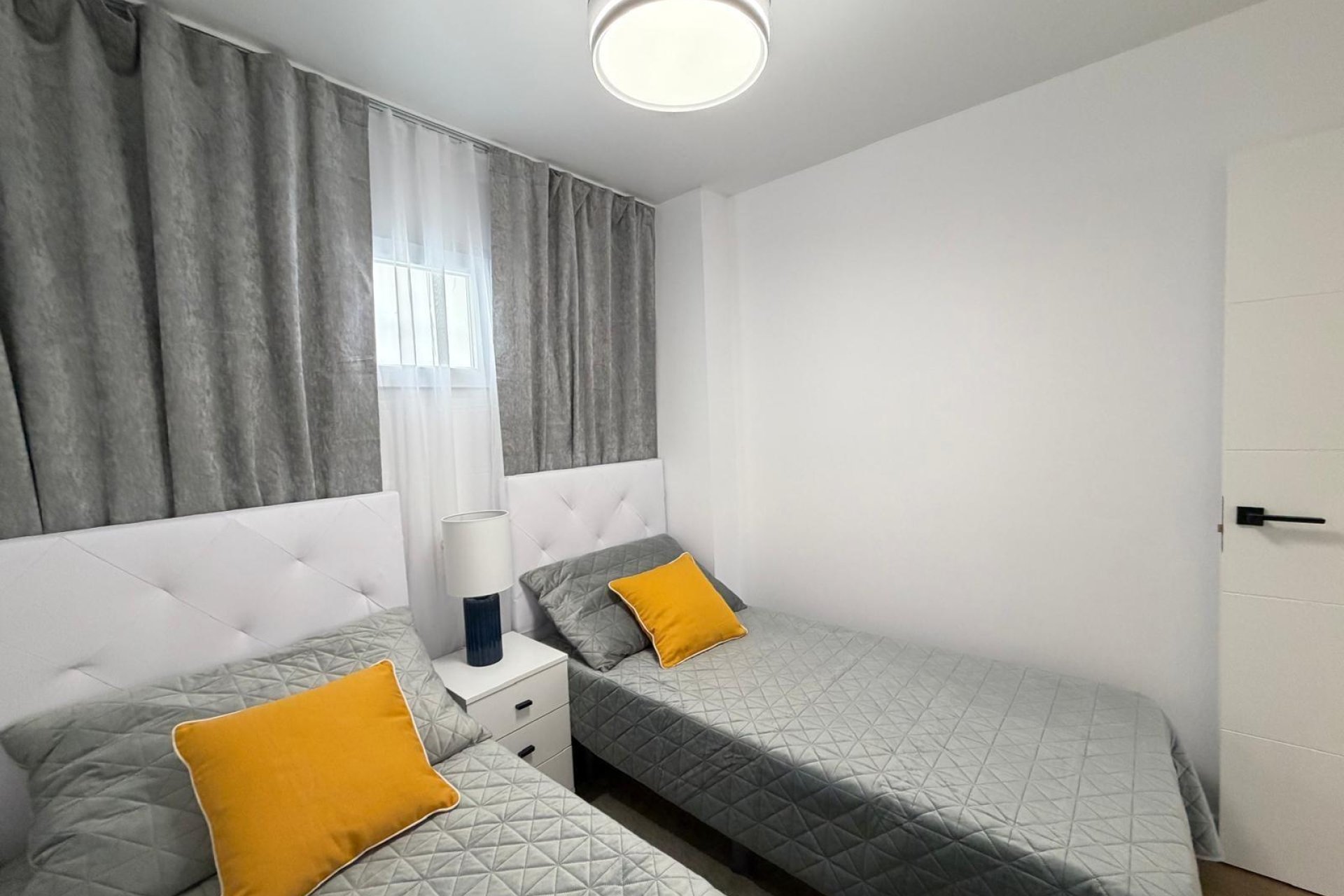 Herverkoop - Appartement -
Torrevieja - Nueva Torrevieja