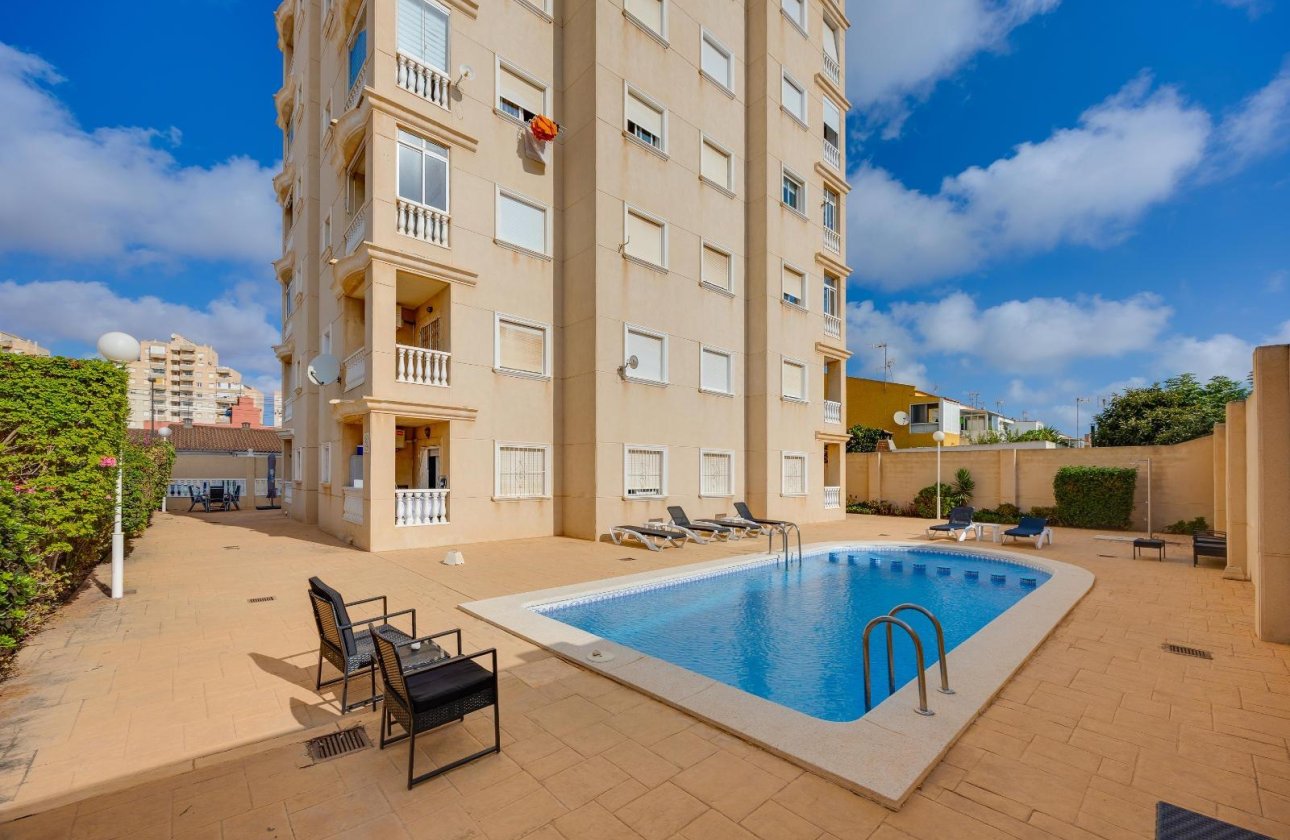 Herverkoop - Appartement -
Torrevieja - Nueva Torrevieja