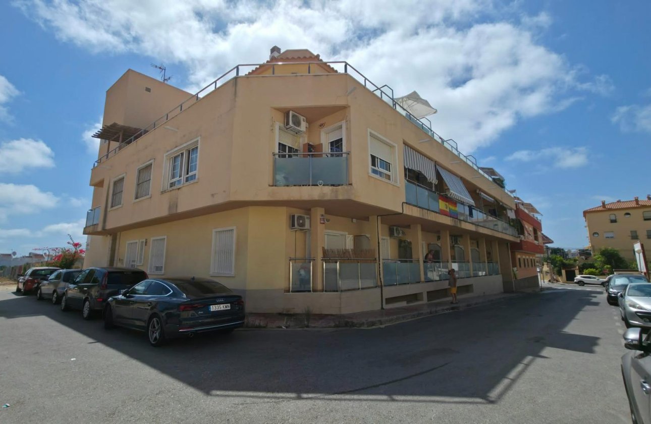 Herverkoop - Appartement -
Torrevieja - Nueva Torrevieja