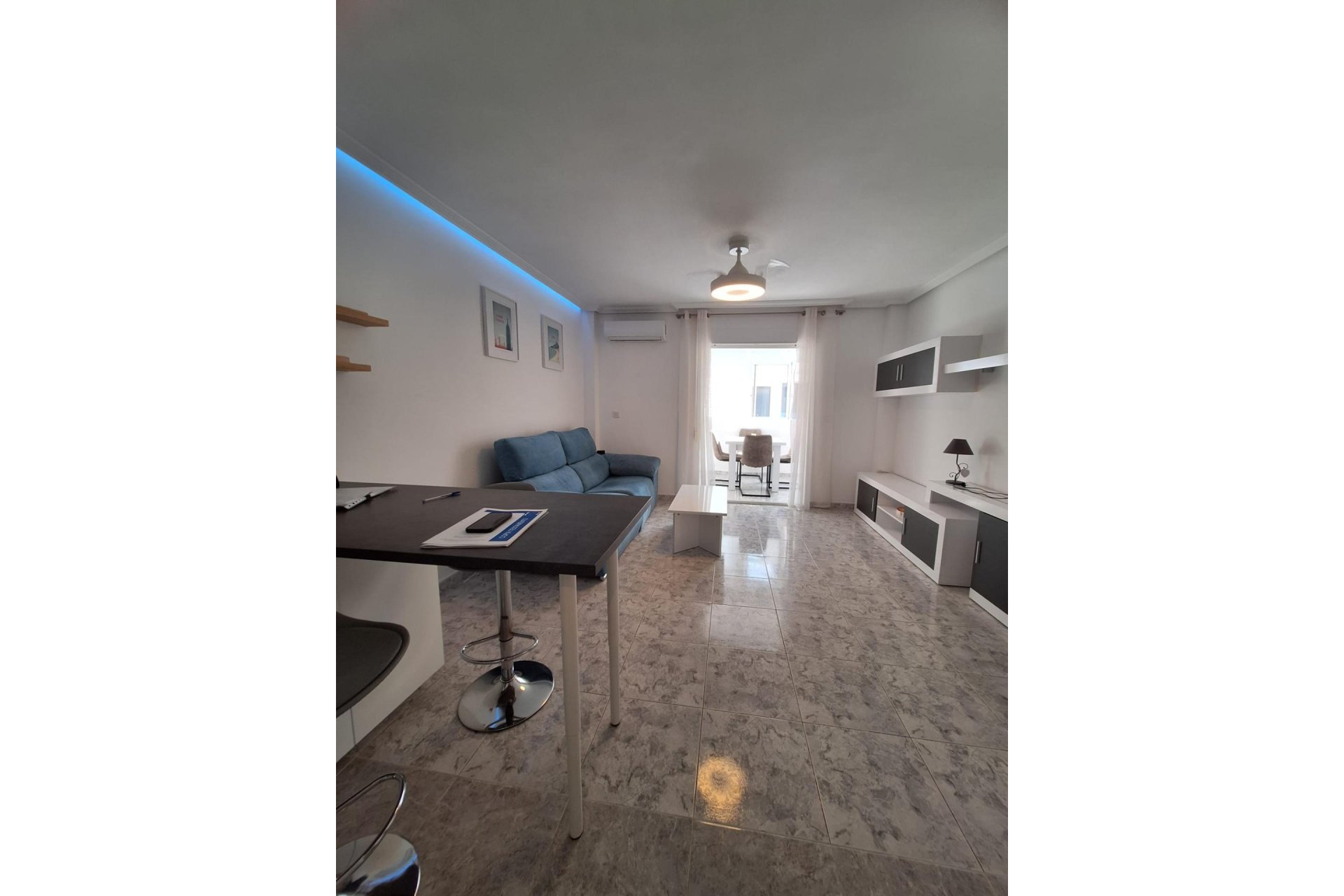 Herverkoop - Appartement -
Torrevieja - Nueva Torrevieja