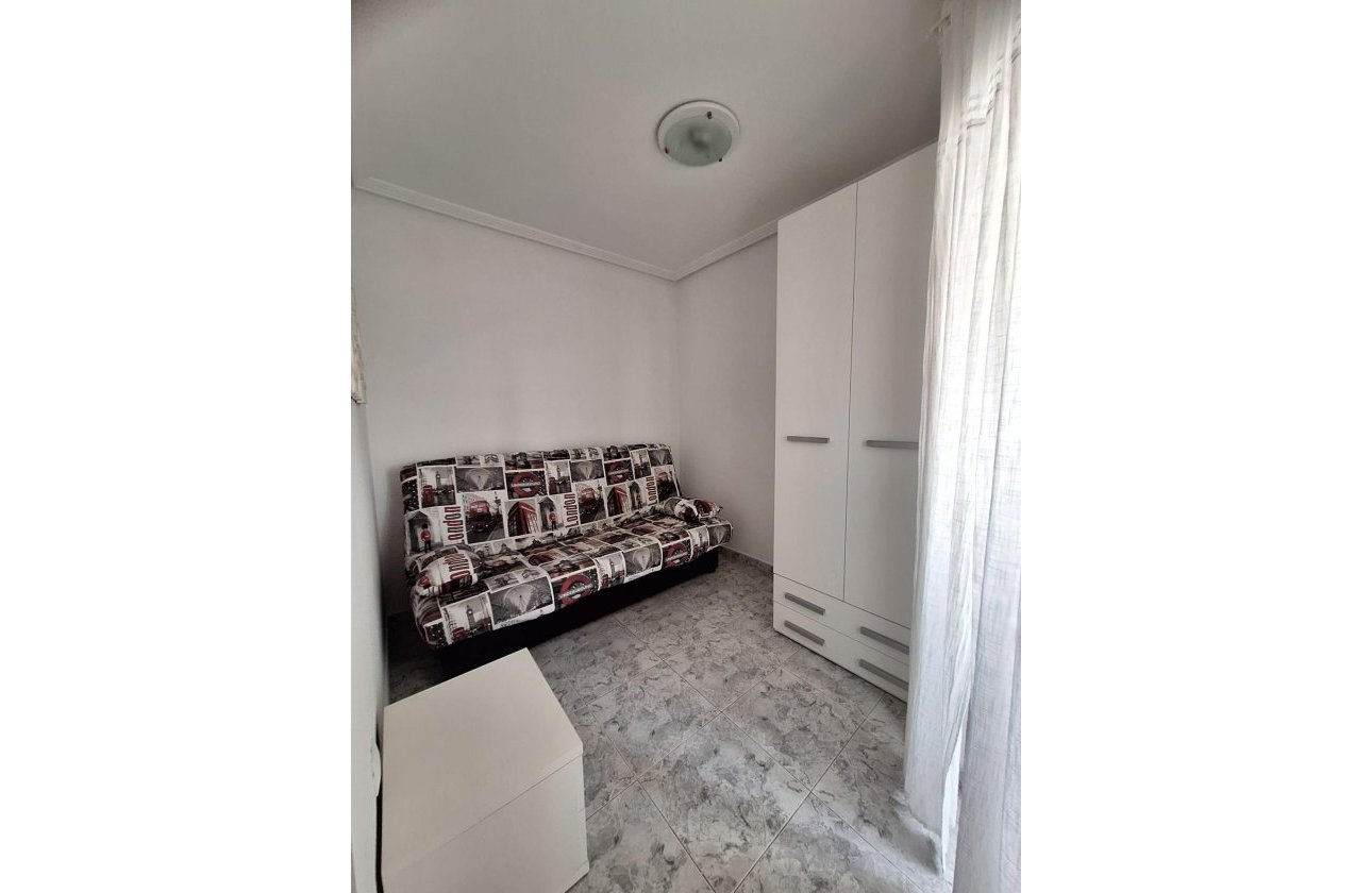 Herverkoop - Appartement -
Torrevieja - Nueva Torrevieja