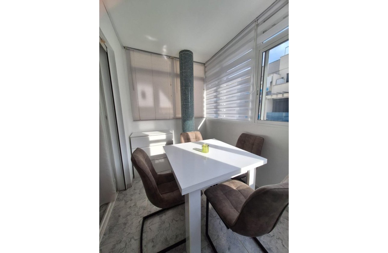 Herverkoop - Appartement -
Torrevieja - Nueva Torrevieja