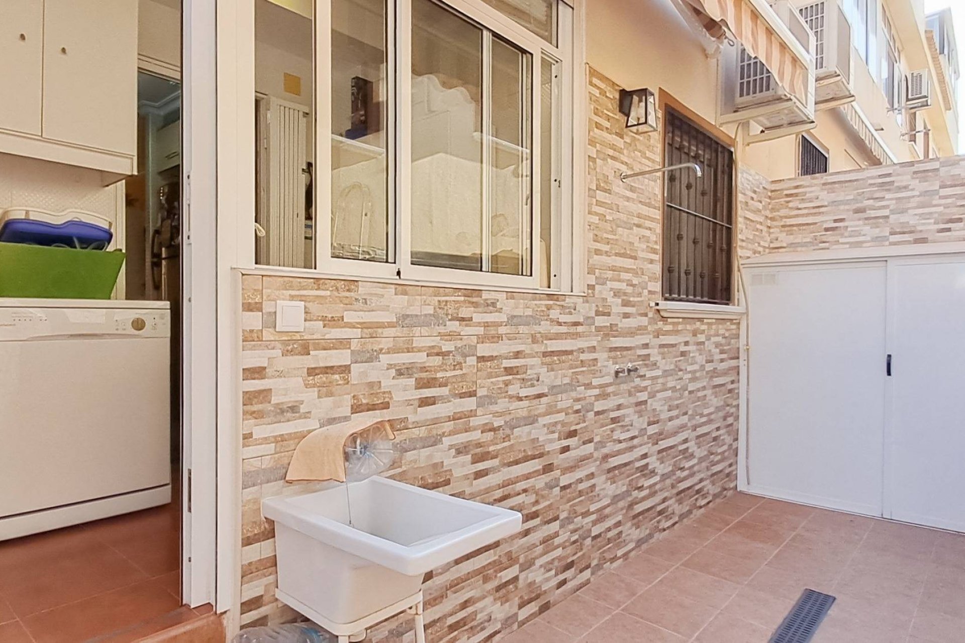 Herverkoop - Appartement -
Torrevieja - Parque Acuático - Sector 25