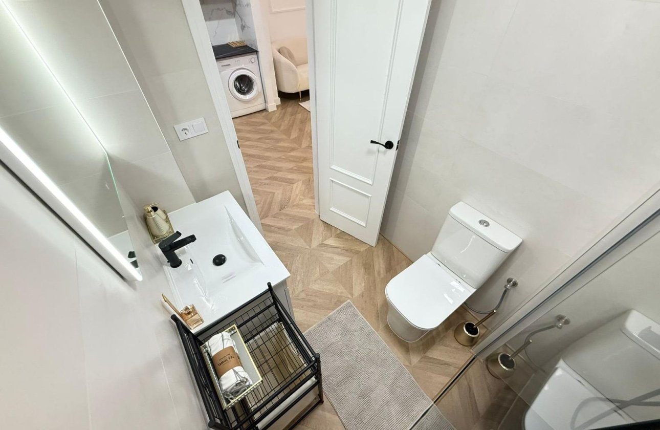 Herverkoop - Appartement -
Torrevieja - PARQUE DE LAS NACIONES