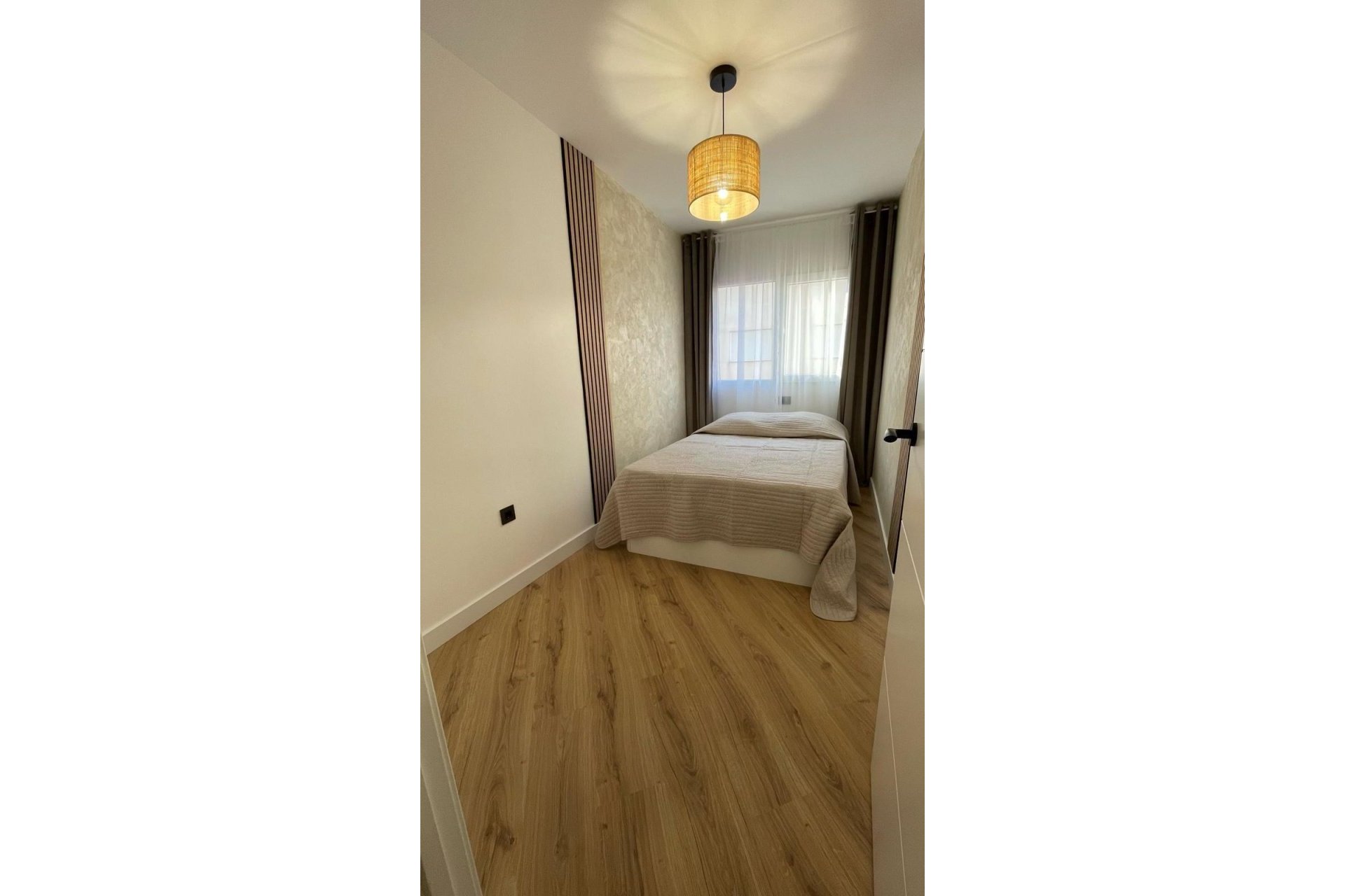 Herverkoop - Appartement -
Torrevieja - PARQUE DE LAS NACIONES