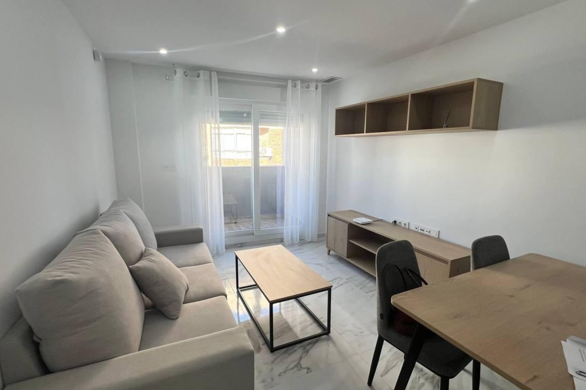Herverkoop - Appartement -
Torrevieja - PARQUE DE LAS NACIONES