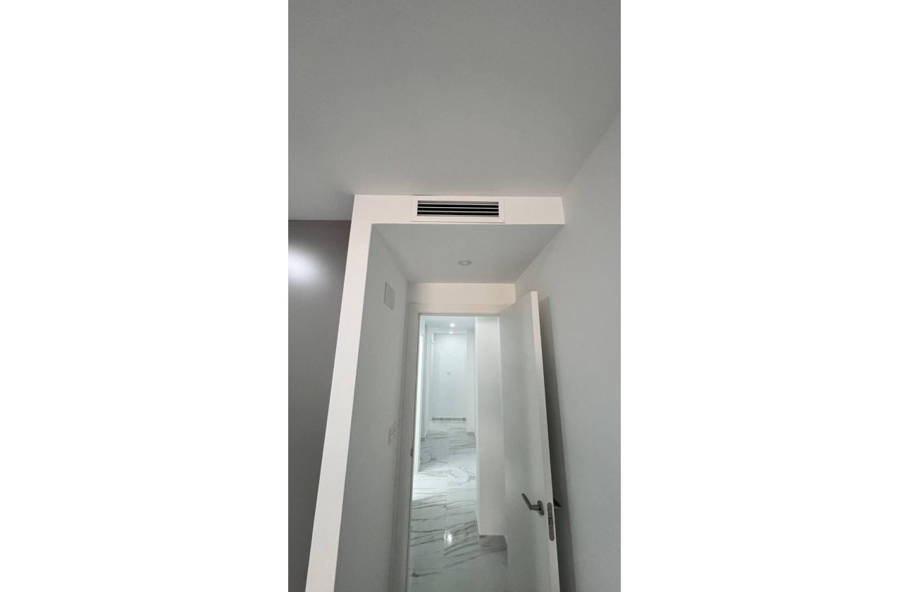 Herverkoop - Appartement -
Torrevieja - PARQUE DE LAS NACIONES