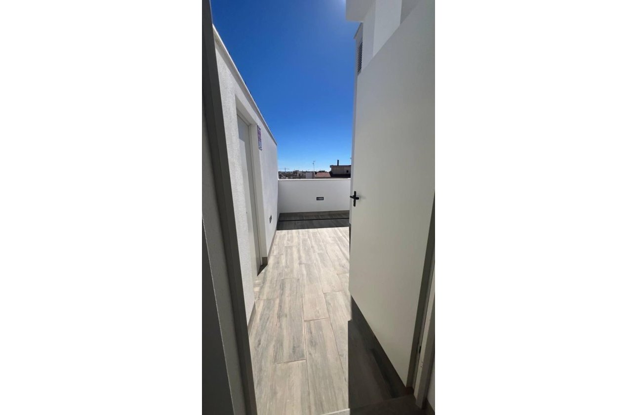 Herverkoop - Appartement -
Torrevieja - PARQUE DE LAS NACIONES