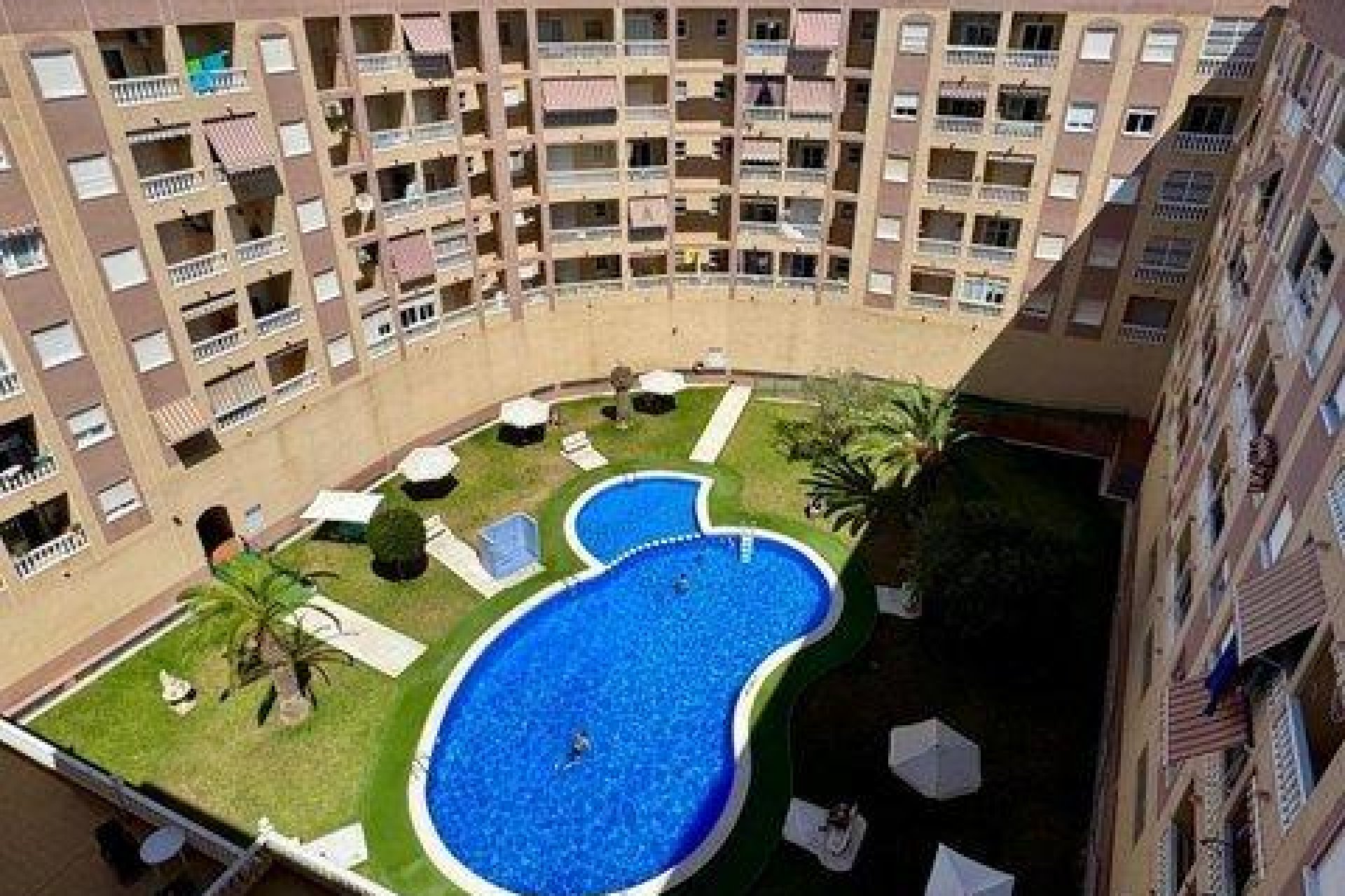 Herverkoop - Appartement -
Torrevieja - PARQUE DE LAS NACIONES