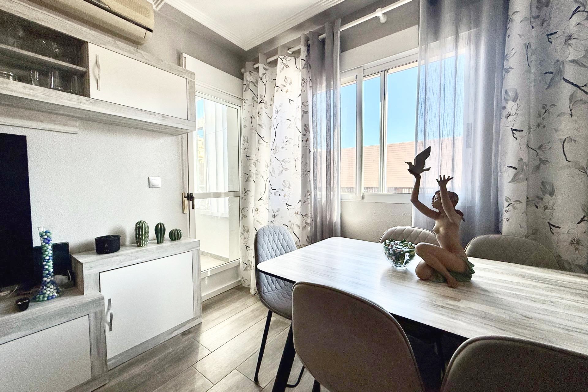 Herverkoop - Appartement -
Torrevieja - PARQUE DE LAS NACIONES