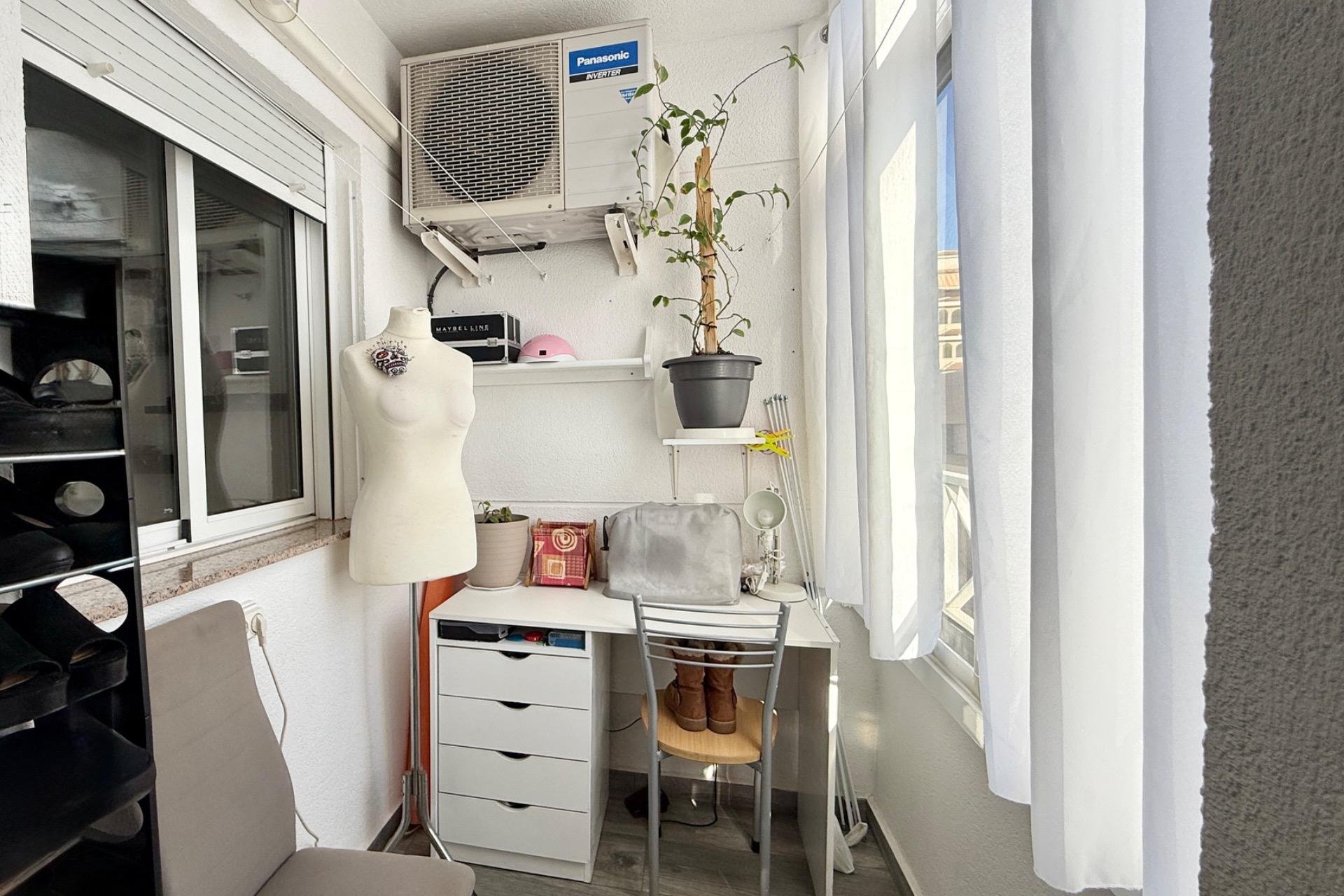 Herverkoop - Appartement -
Torrevieja - PARQUE DE LAS NACIONES