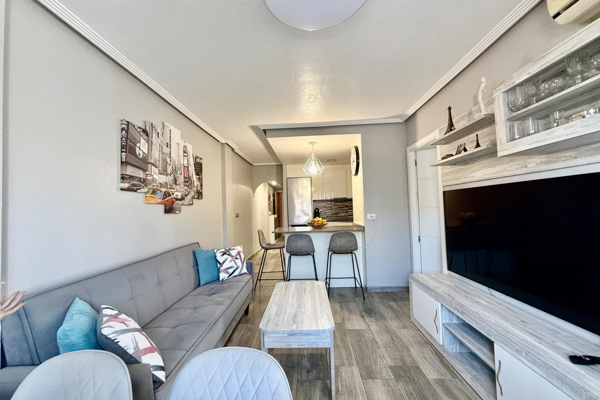 Herverkoop - Appartement -
Torrevieja - PARQUE DE LAS NACIONES