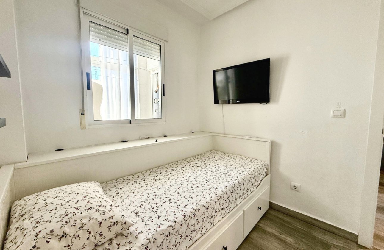 Herverkoop - Appartement -
Torrevieja - PARQUE DE LAS NACIONES