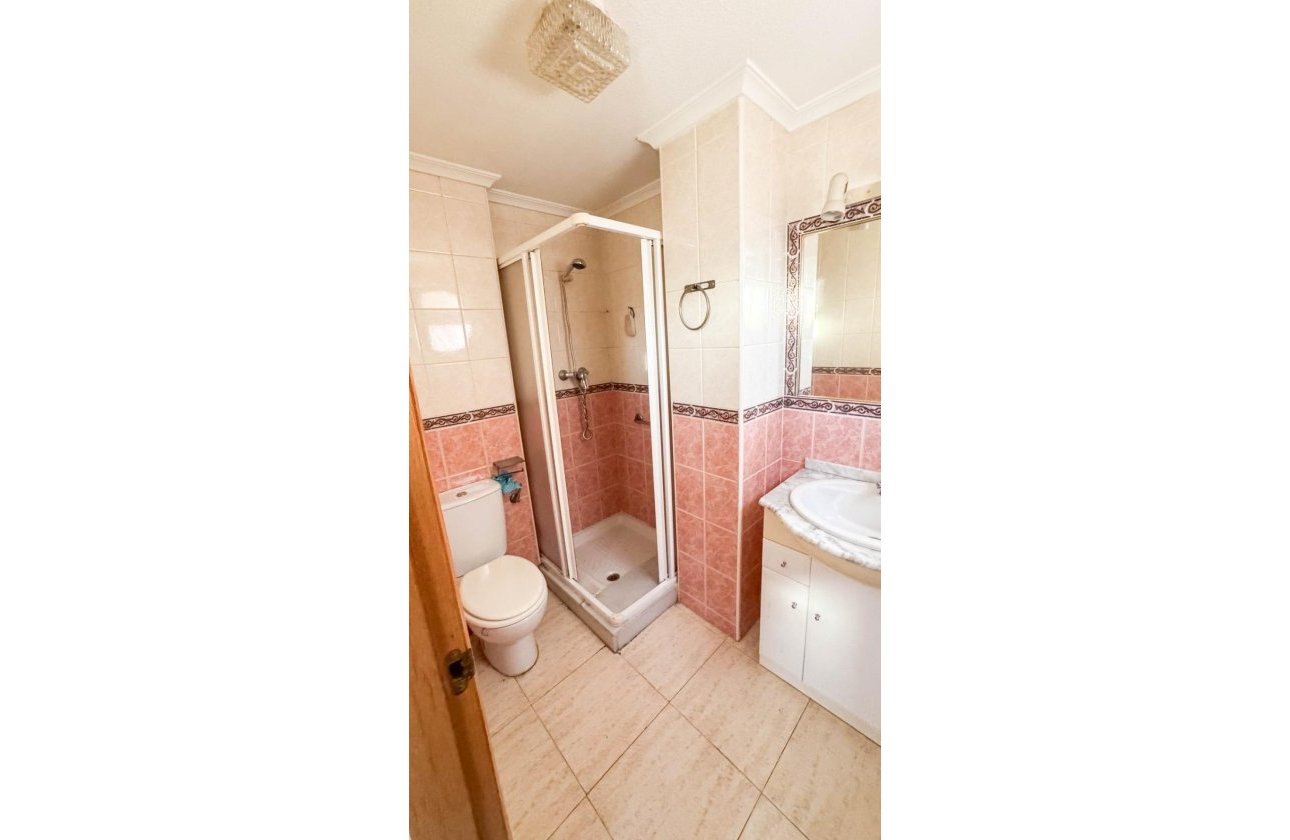 Herverkoop - Appartement -
Torrevieja - PARQUE DE LAS NACIONES