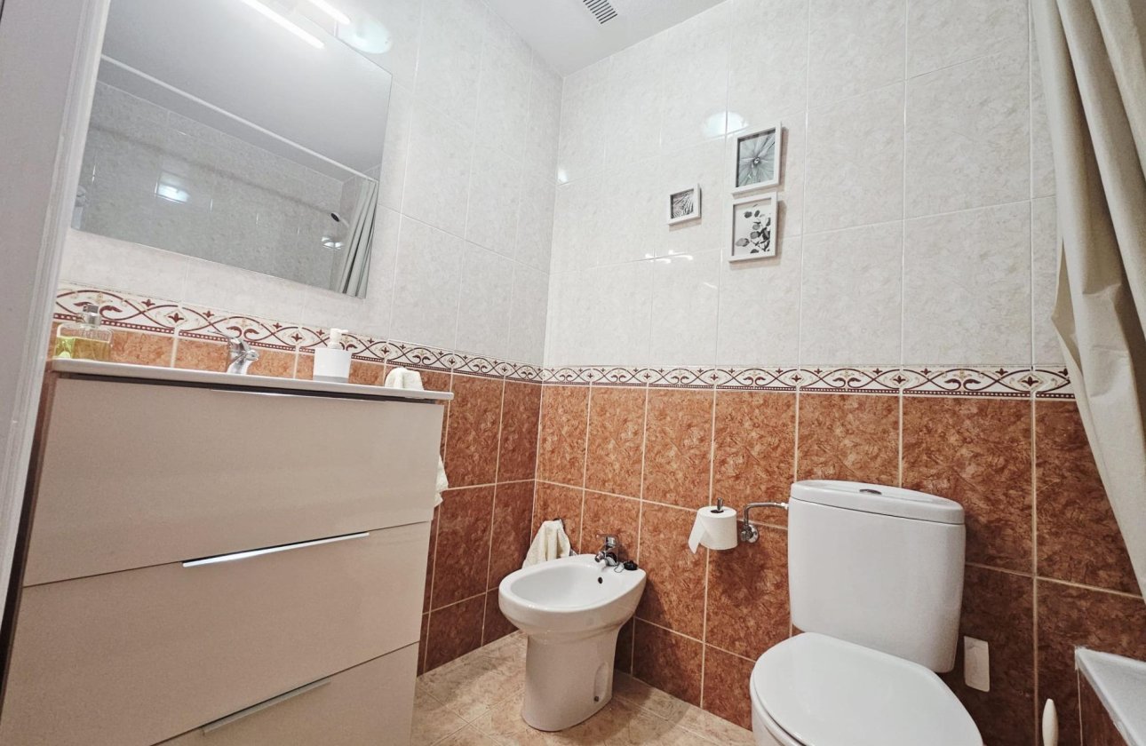 Herverkoop - Appartement -
Torrevieja - PARQUE DE LAS NACIONES