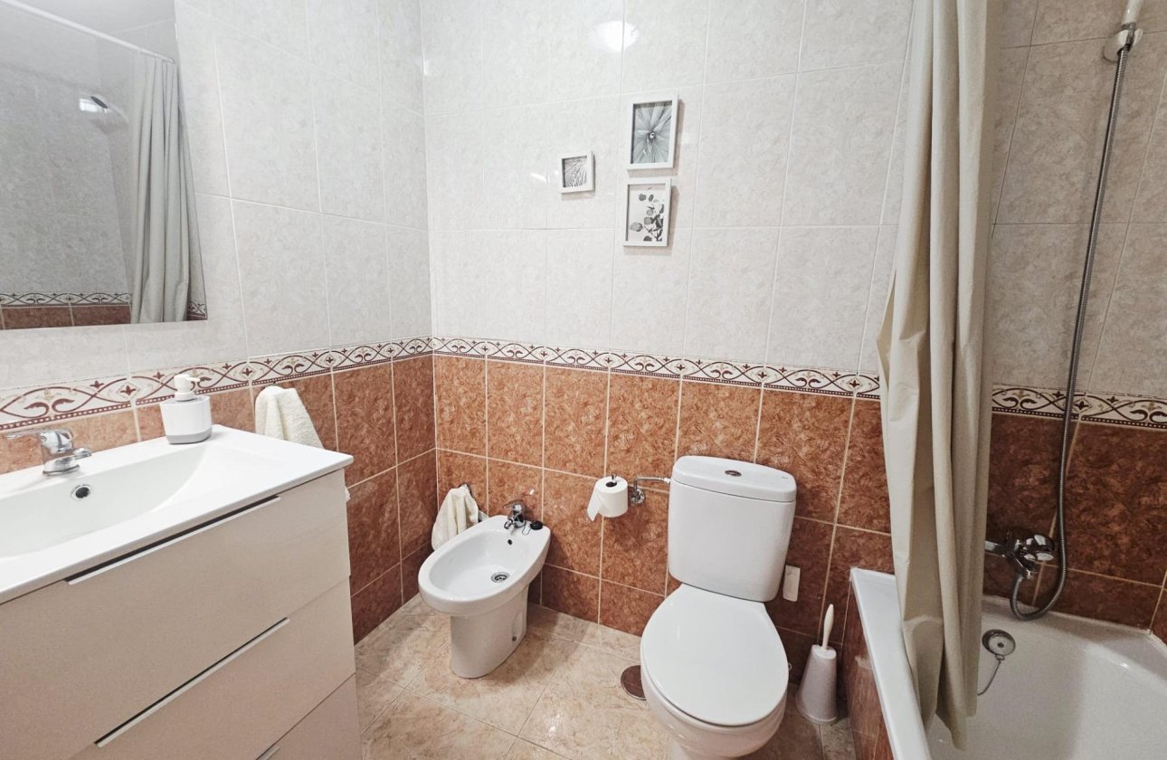 Herverkoop - Appartement -
Torrevieja - PARQUE DE LAS NACIONES