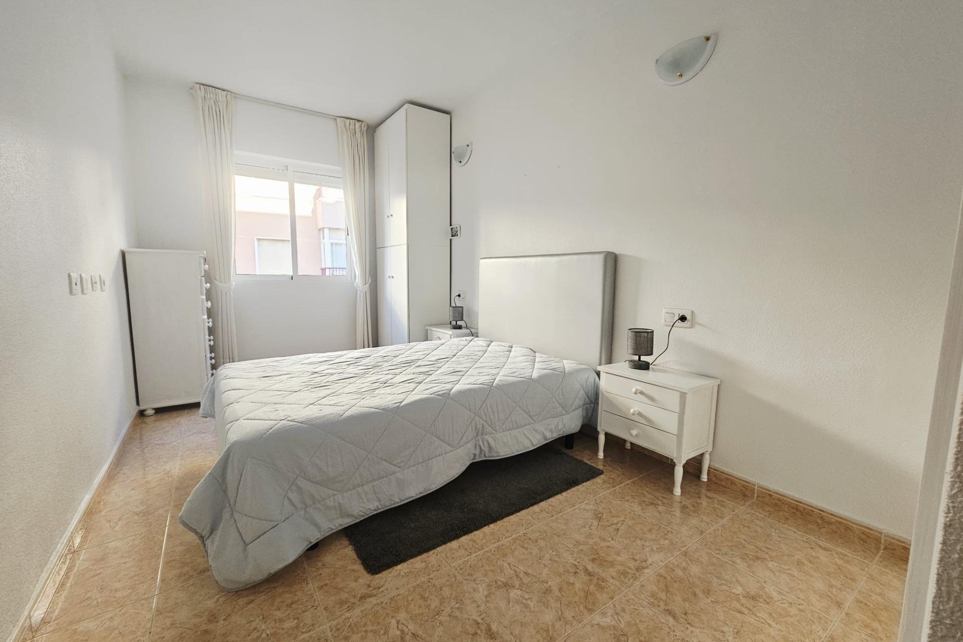 Herverkoop - Appartement -
Torrevieja - PARQUE DE LAS NACIONES
