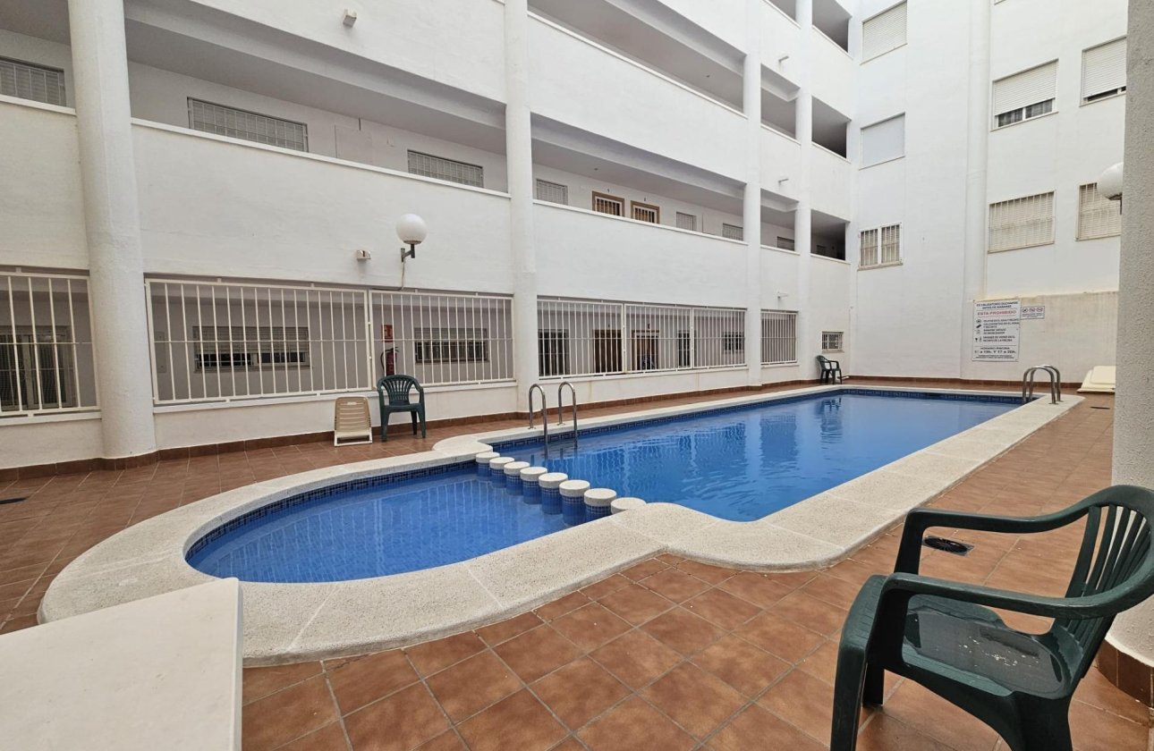 Herverkoop - Appartement -
Torrevieja - PARQUE DE LAS NACIONES