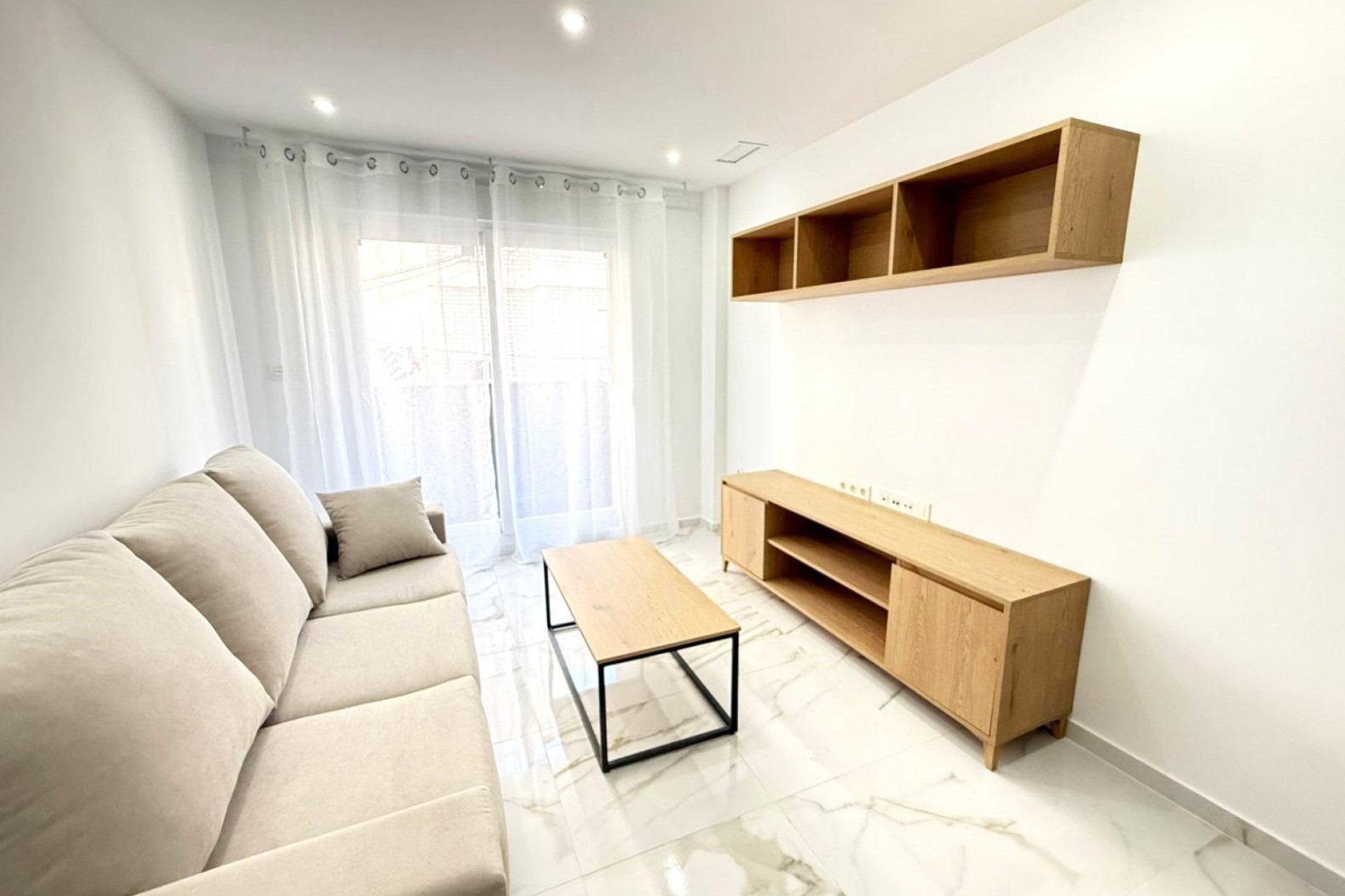 Herverkoop - Appartement -
Torrevieja - PARQUE DE LAS NACIONES
