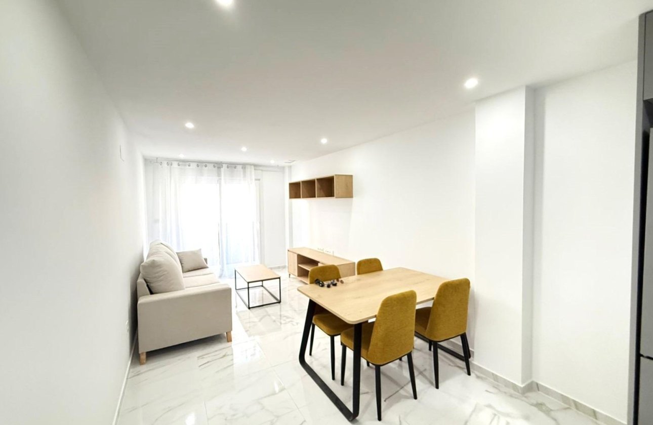 Herverkoop - Appartement -
Torrevieja - PARQUE DE LAS NACIONES