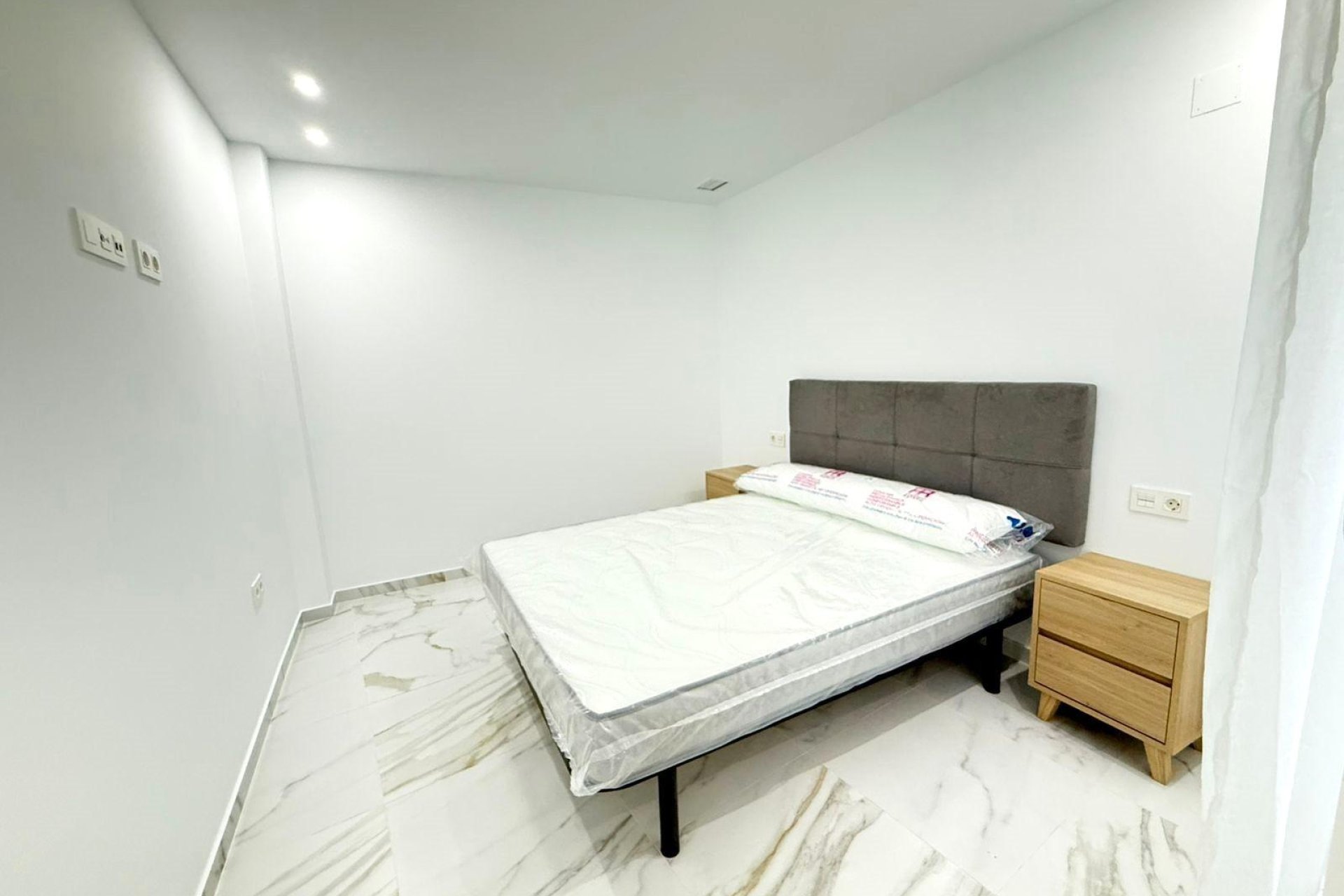 Herverkoop - Appartement -
Torrevieja - PARQUE DE LAS NACIONES