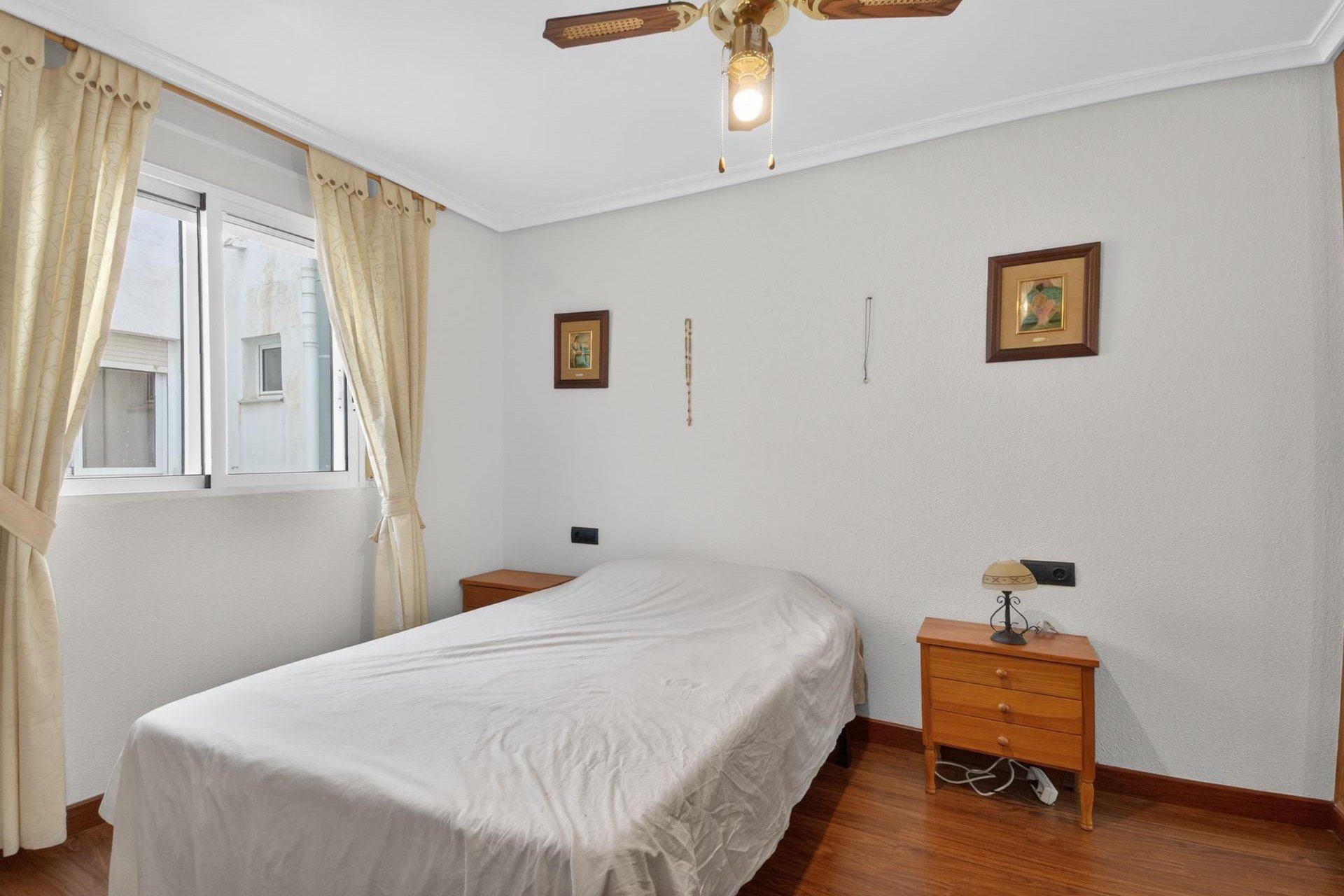 Herverkoop - Appartement -
Torrevieja - PARQUE DE LAS NACIONES