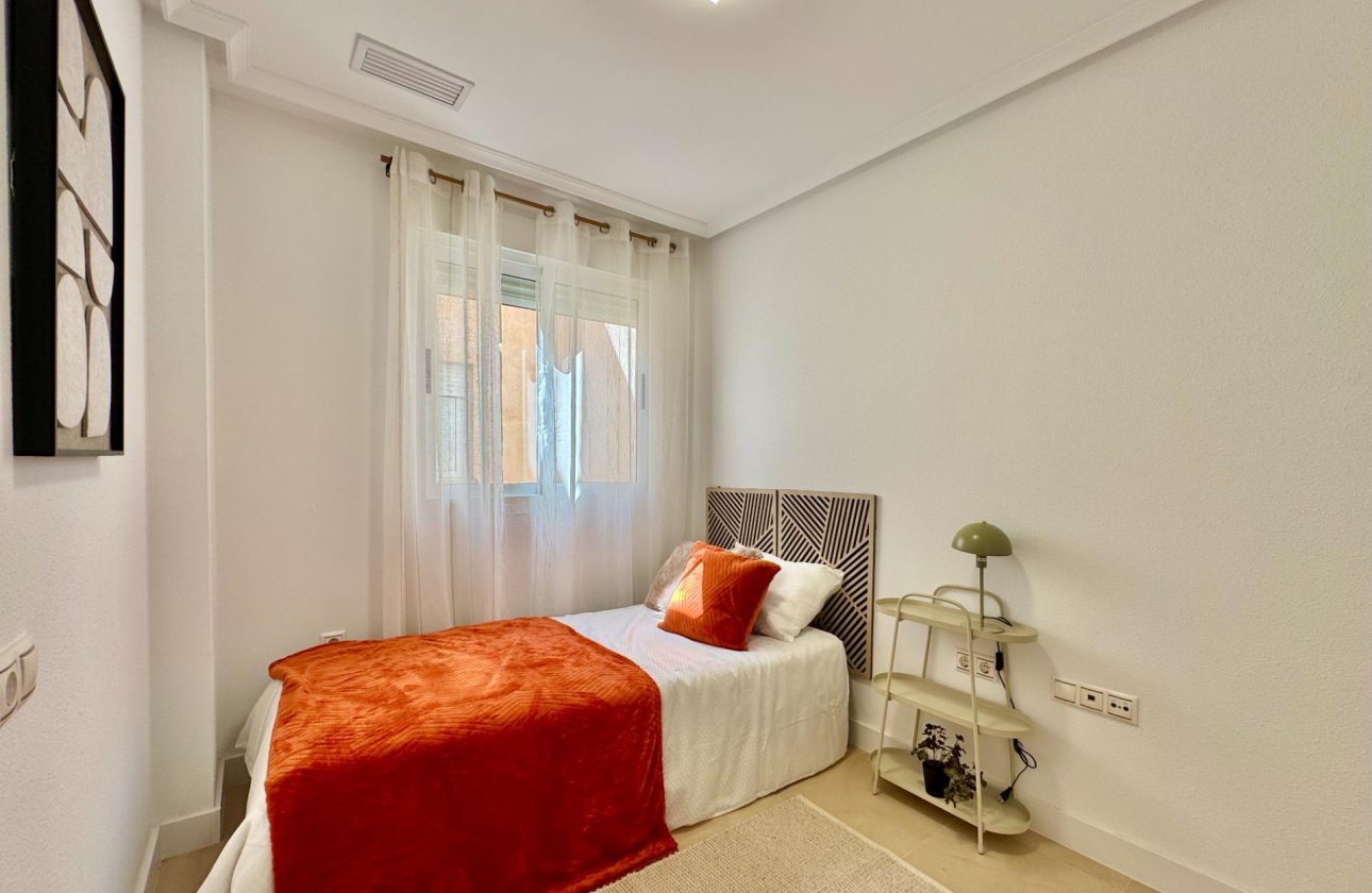 Herverkoop - Appartement -
Torrevieja - PARQUE DE LAS NACIONES