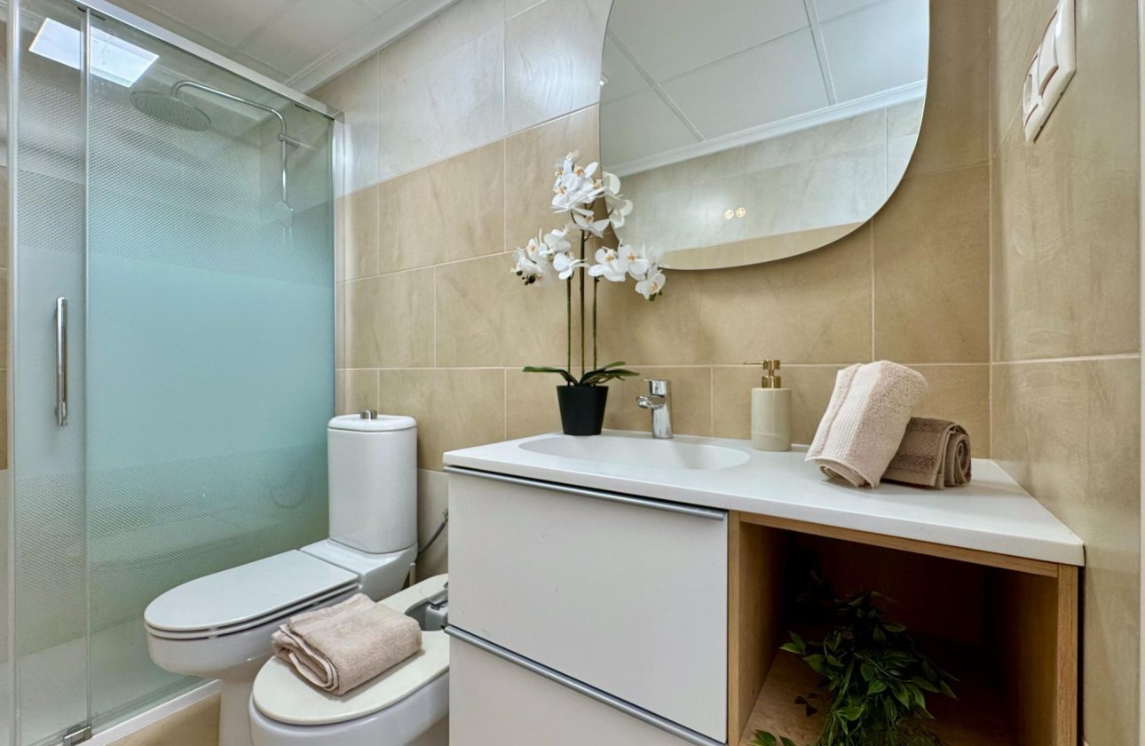 Herverkoop - Appartement -
Torrevieja - PARQUE DE LAS NACIONES