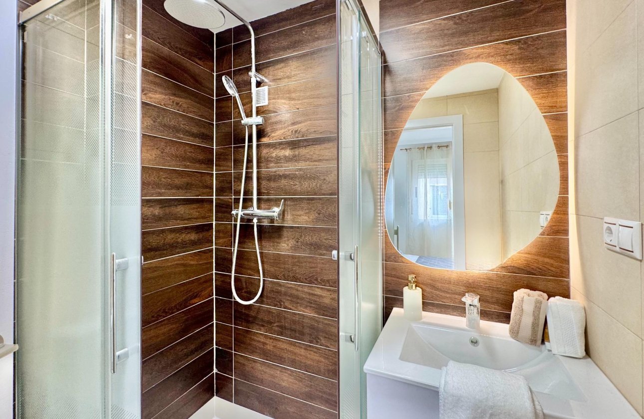 Herverkoop - Appartement -
Torrevieja - PARQUE DE LAS NACIONES