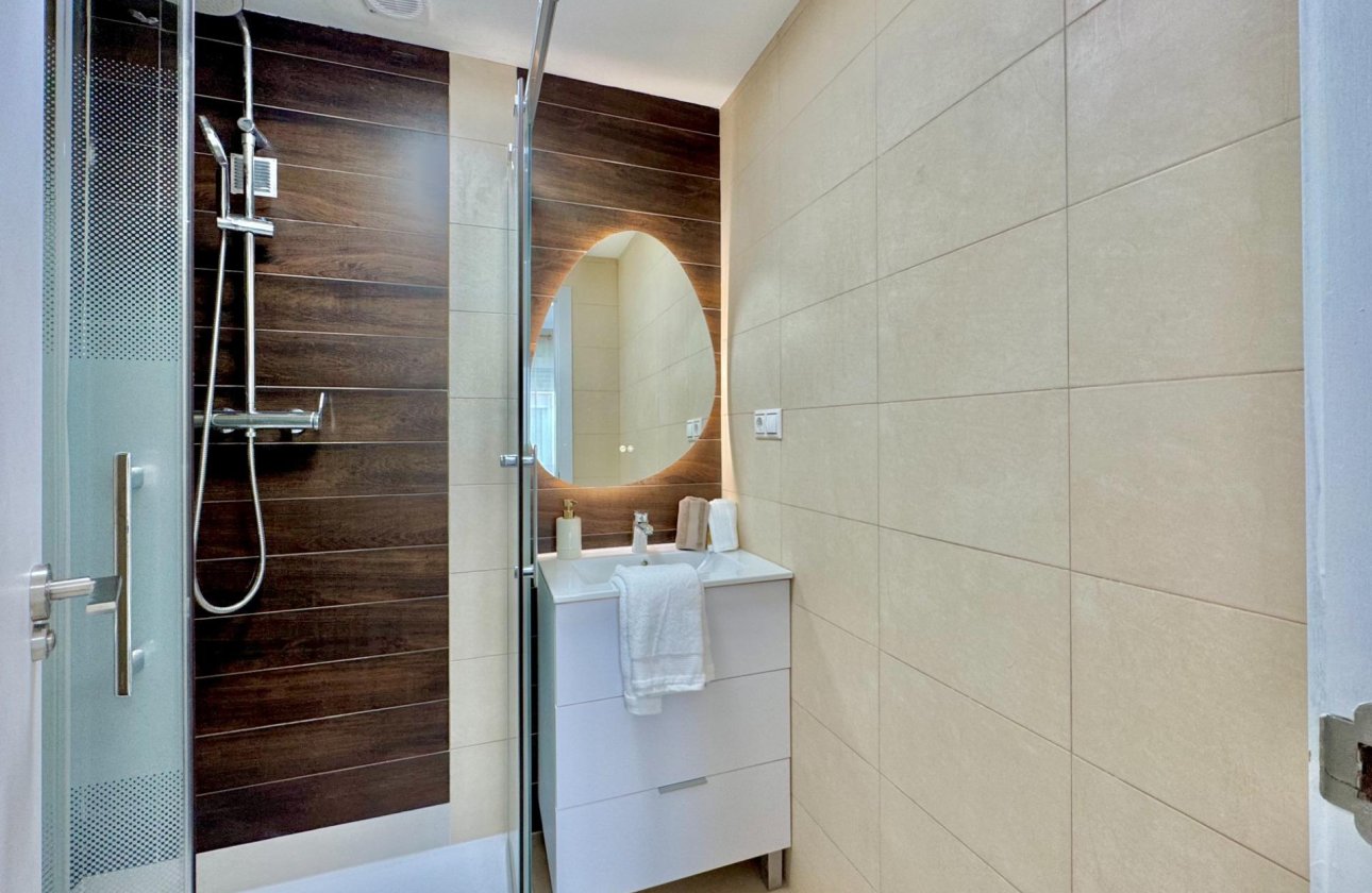 Herverkoop - Appartement -
Torrevieja - PARQUE DE LAS NACIONES