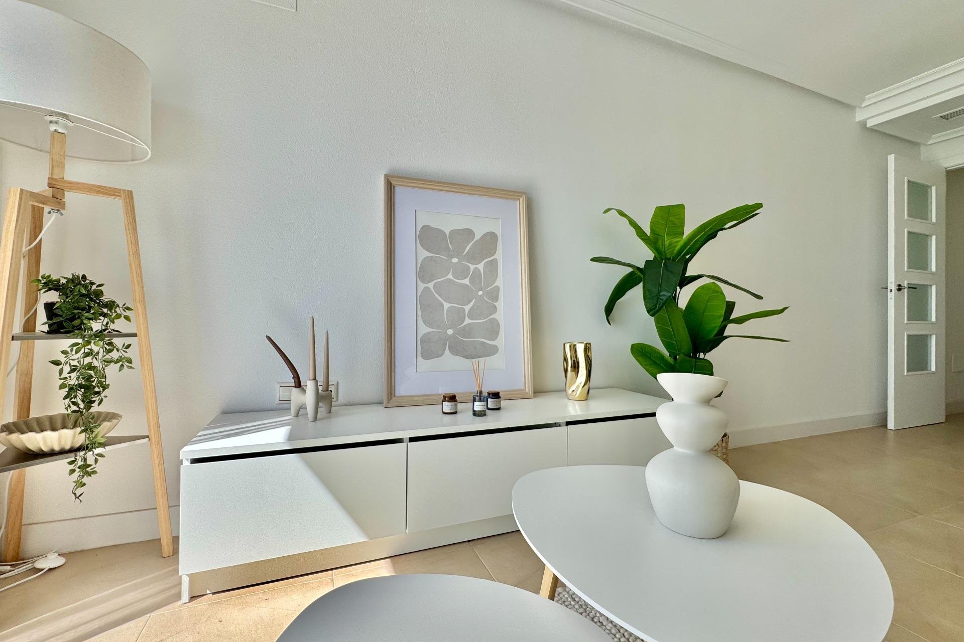 Herverkoop - Appartement -
Torrevieja - PARQUE DE LAS NACIONES