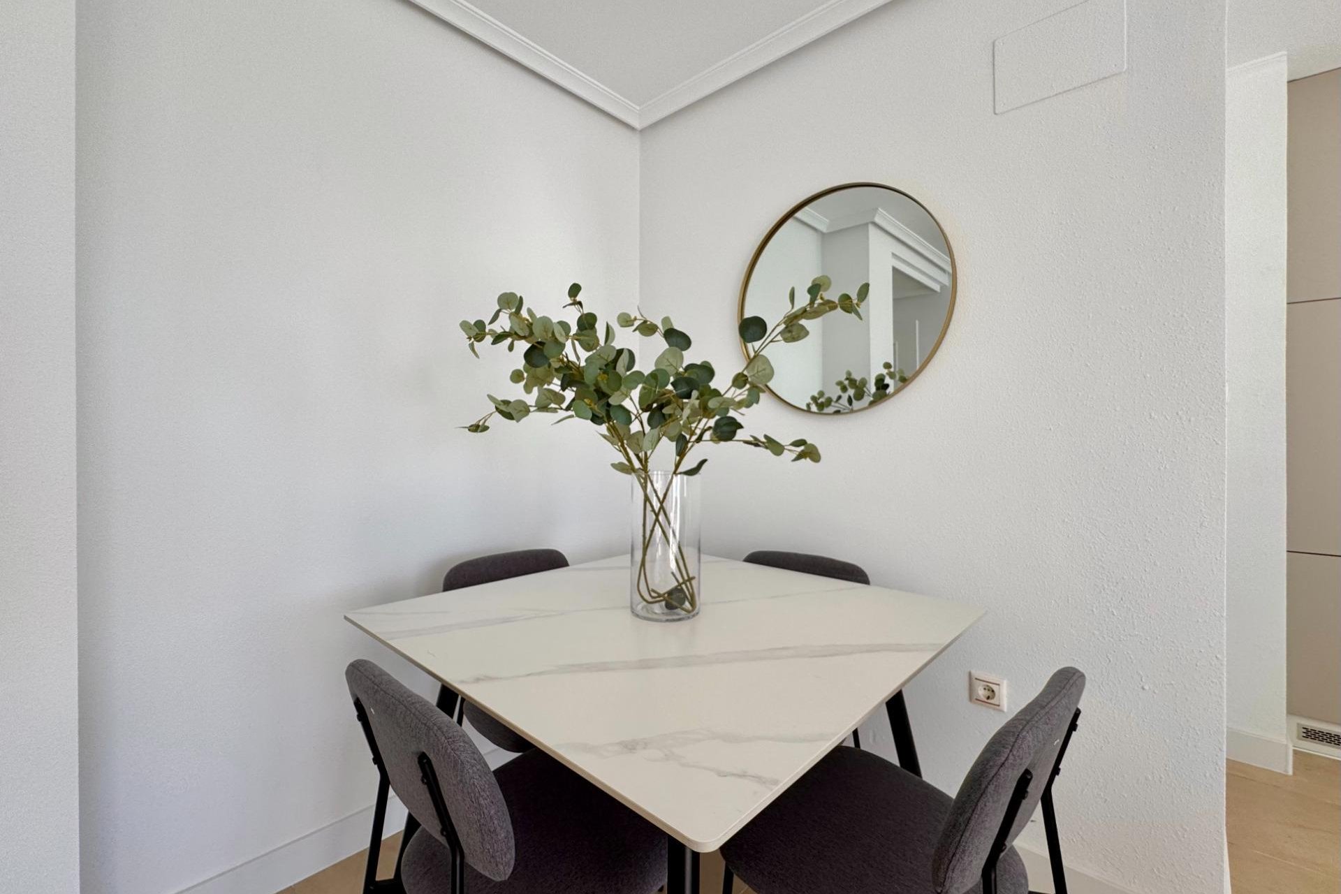 Herverkoop - Appartement -
Torrevieja - PARQUE DE LAS NACIONES