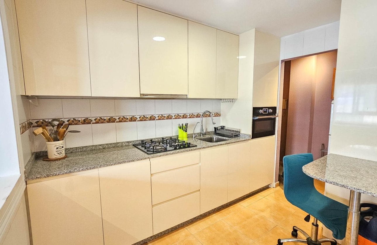 Herverkoop - Appartement -
Torrevieja - PARQUE DE LAS NACIONES