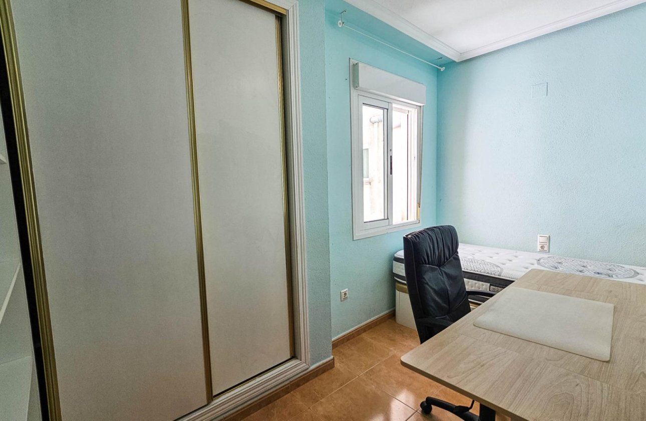 Herverkoop - Appartement -
Torrevieja - PARQUE DE LAS NACIONES
