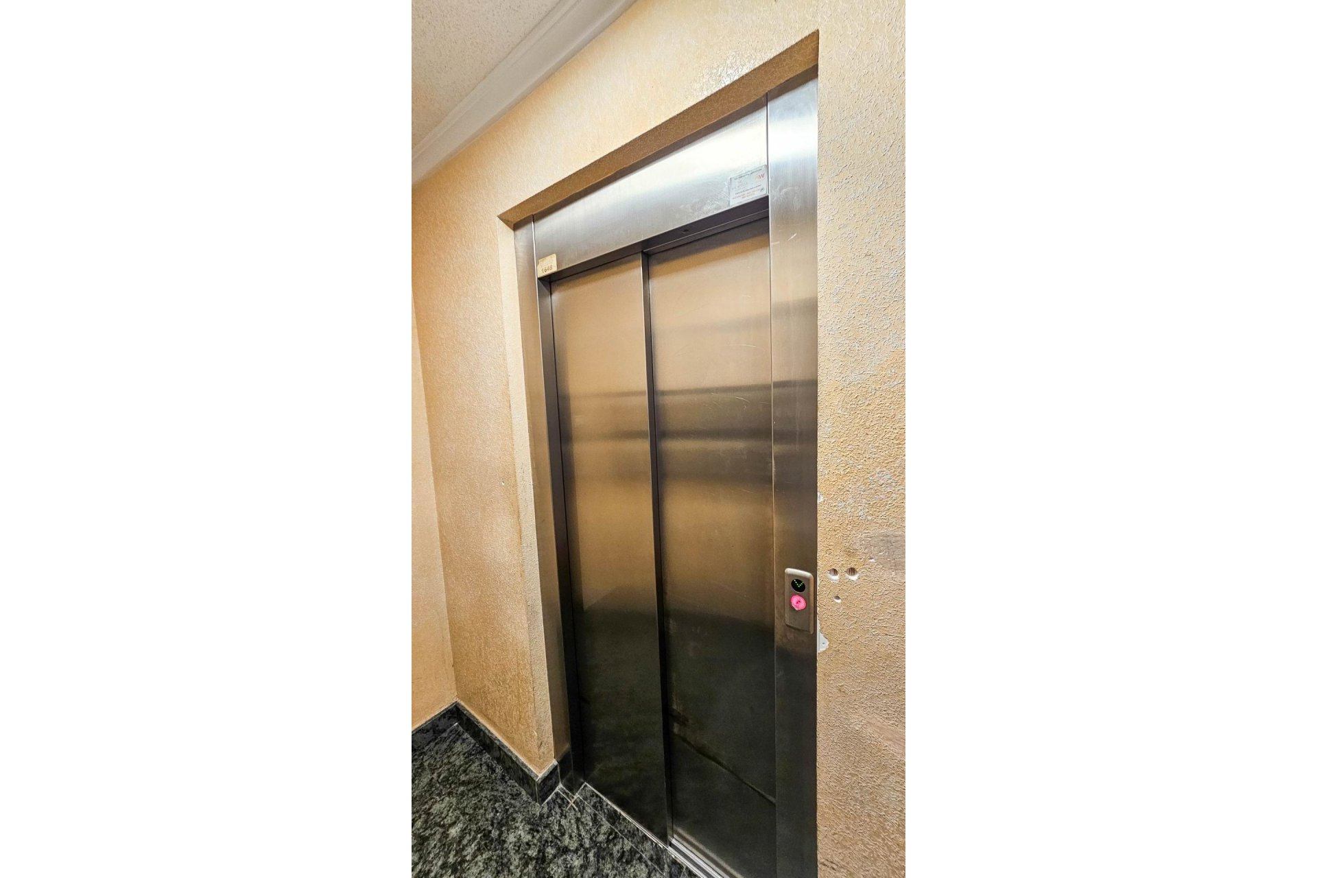 Herverkoop - Appartement -
Torrevieja - PARQUE DE LAS NACIONES