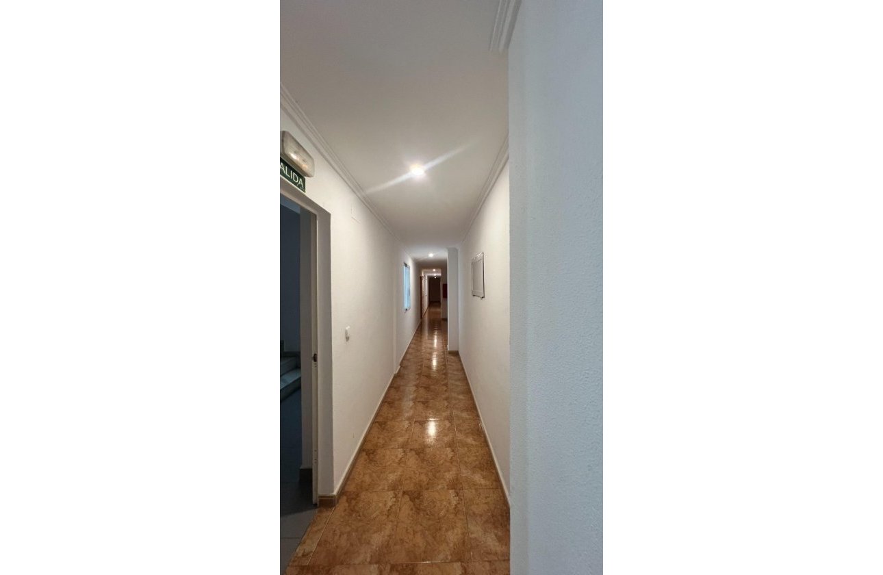 Herverkoop - Appartement -
Torrevieja - PARQUE DE LAS NACIONES