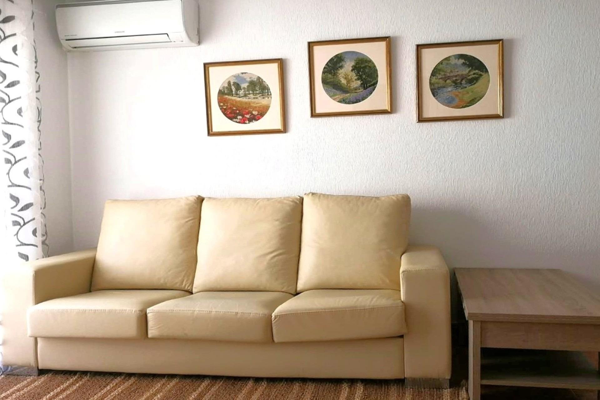 Herverkoop - Appartement -
Torrevieja - PARQUE DE LAS NACIONES