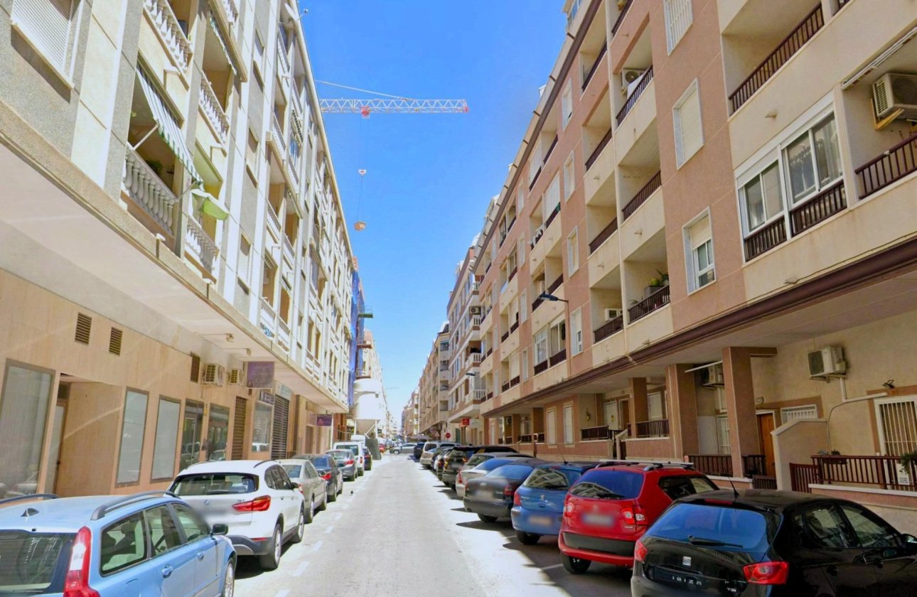 Herverkoop - Appartement -
Torrevieja - PARQUE DE LAS NACIONES
