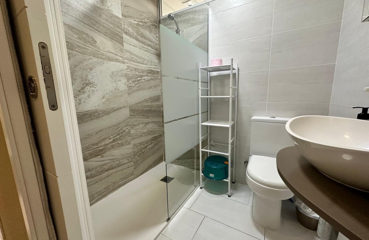 Herverkoop - Appartement -
Torrevieja - Paseo Maritimo