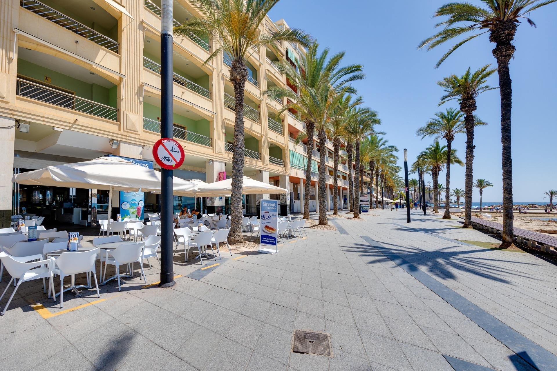 Herverkoop - Appartement -
Torrevieja - Paseo Maritimo