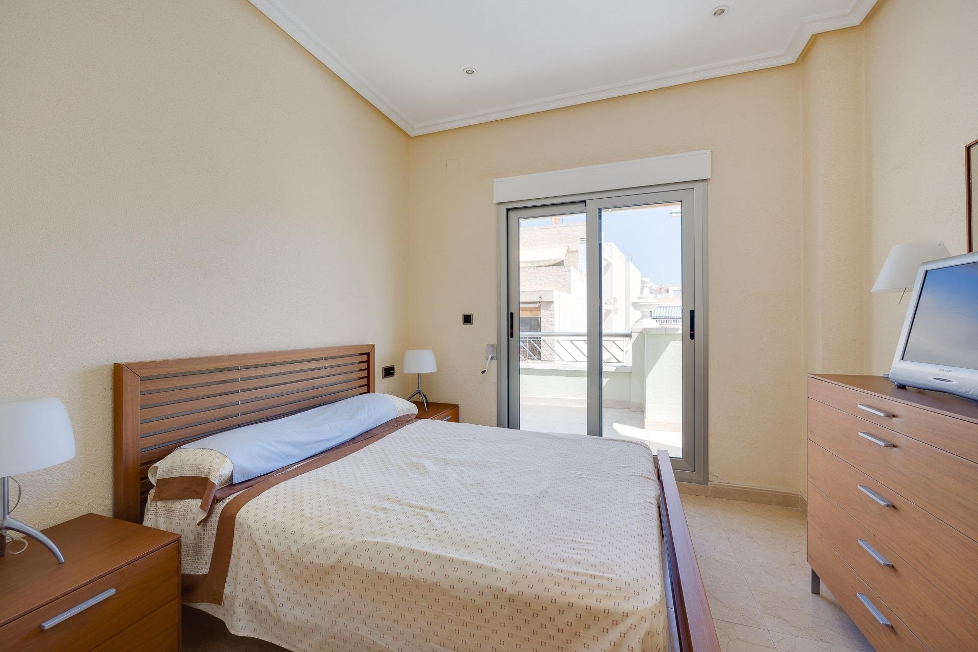 Herverkoop - Appartement -
Torrevieja - Paseo Maritimo