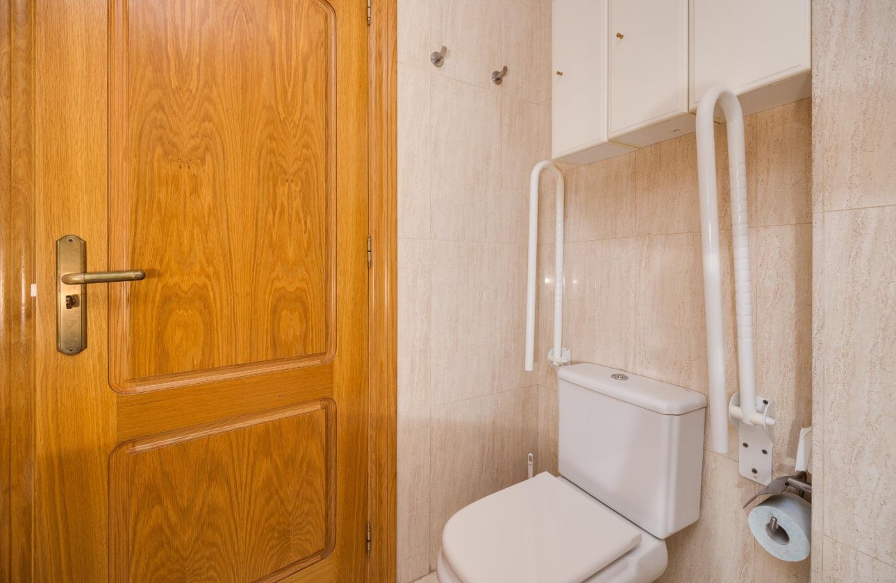 Herverkoop - Appartement -
Torrevieja - Paseo Maritimo