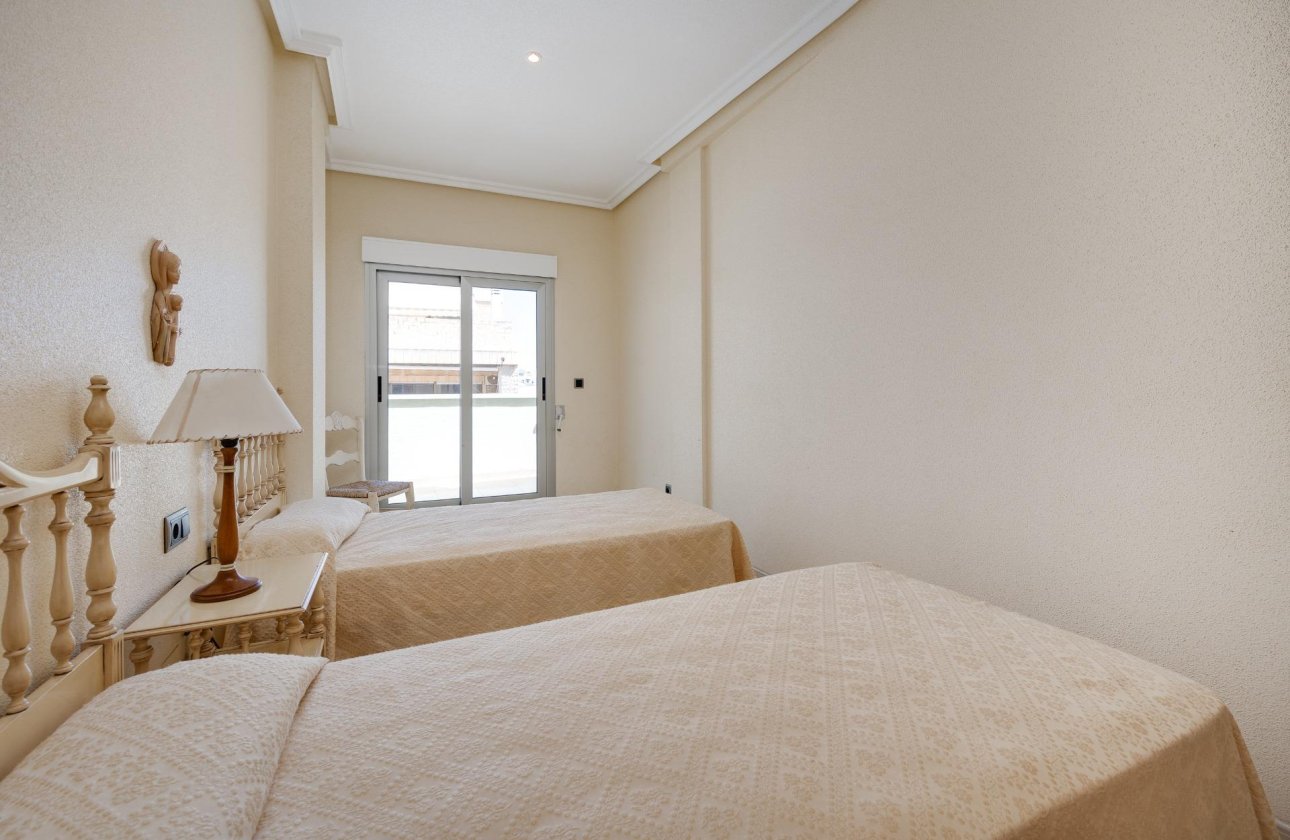 Herverkoop - Appartement -
Torrevieja - Paseo Maritimo